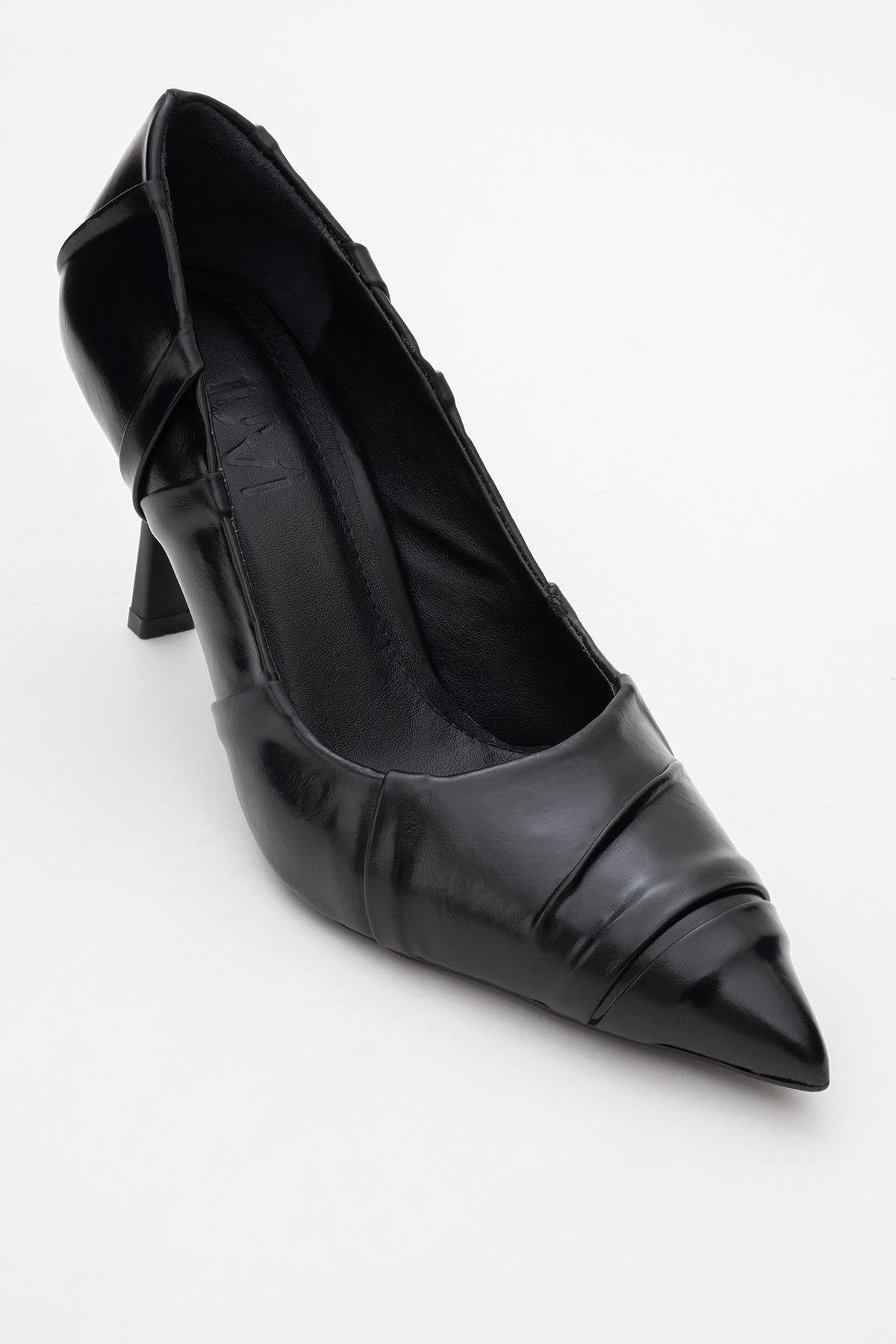 Anly - Black Slim Heel Pump – detail view showing leather, black, Vowalisse