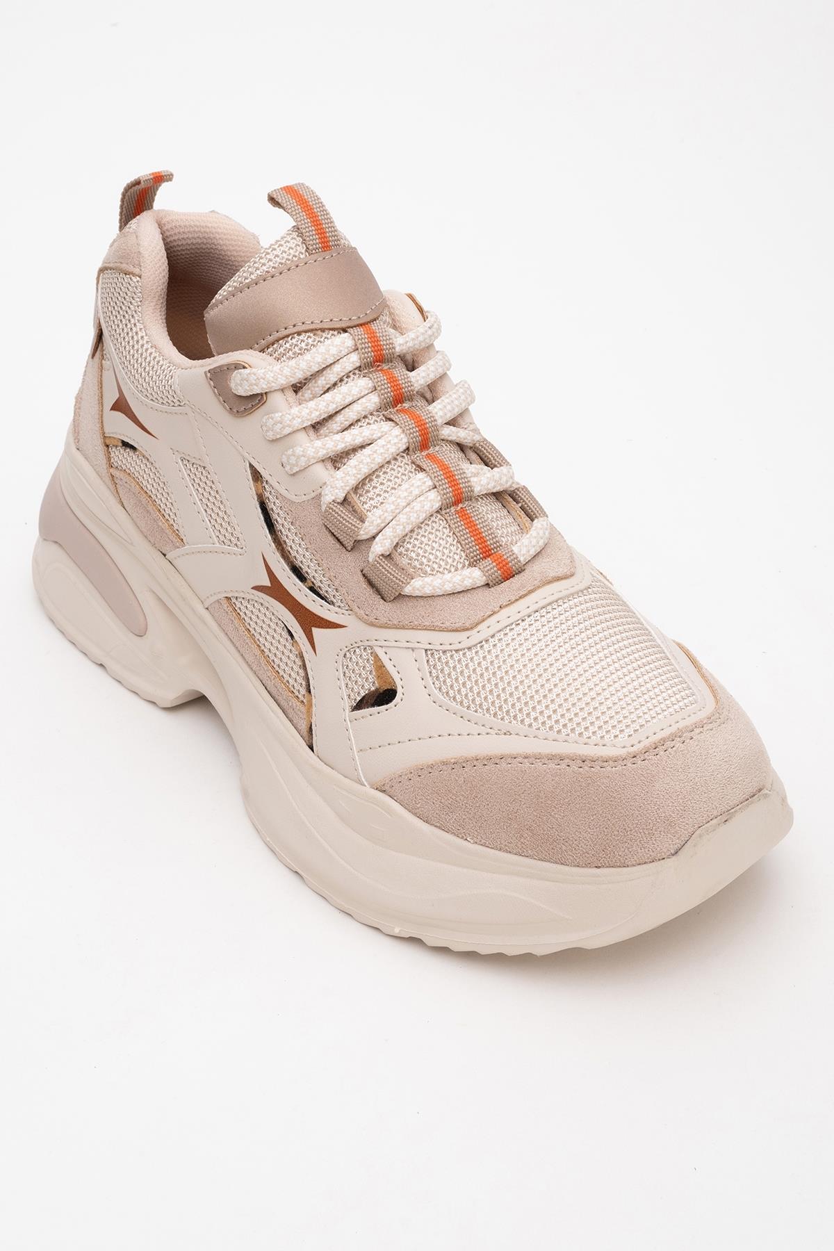 Marron - Beige Patterned Sneaker – detail view showing leather, Vowalisse