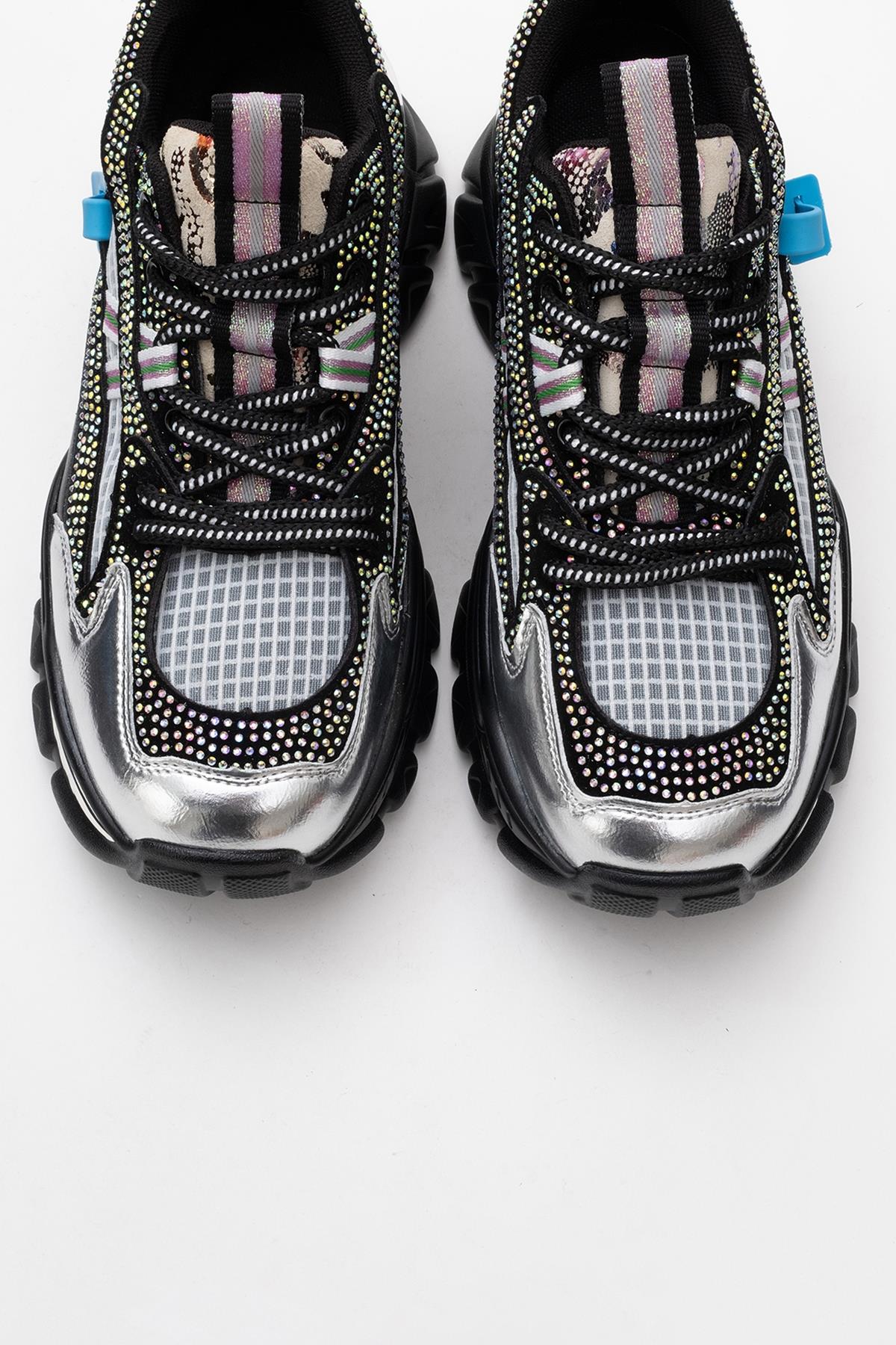 Noi - Black Silver Sneaker – side view showing leather, black, silver, Vowalisse