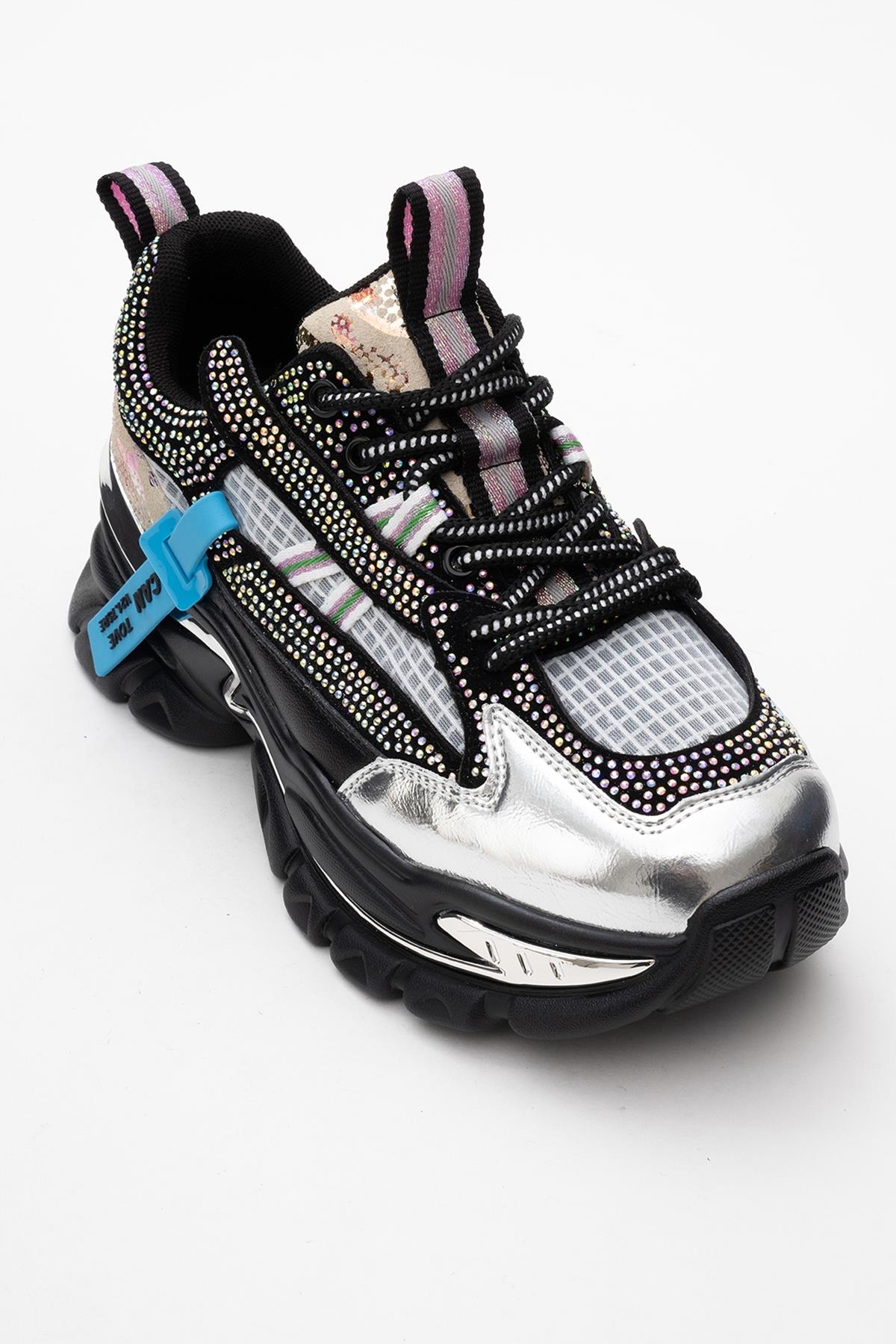 Noi - Black Silver Sneaker – detail view showing leather, black, silver, Vowalisse