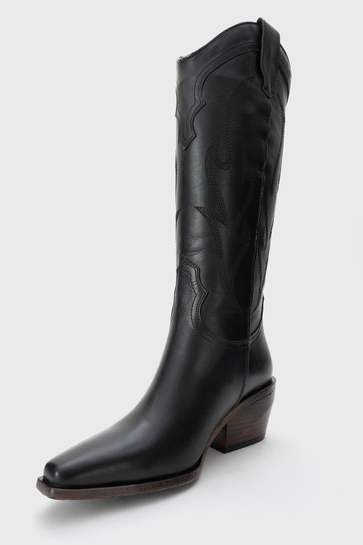 Pietro - Black Genuine Leather Western Boot – heel view showing leather, black, Vowalisse
