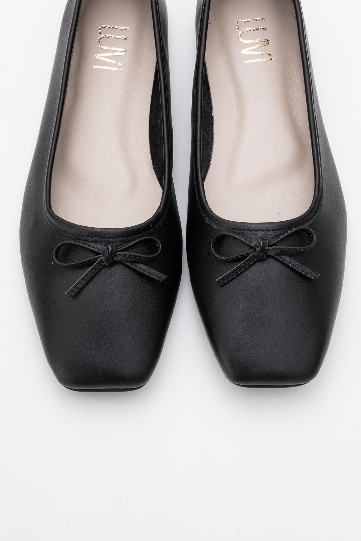 Sosa - Black Genuine Leather Square-Toe Bow Ballet Flat – side view showing bow, leather, black, Vowalisse