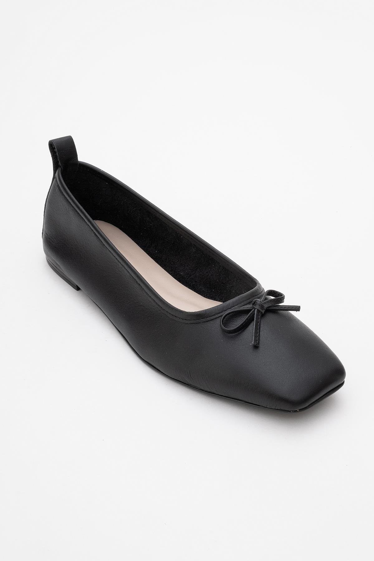 Sosa - Black Genuine Leather Square-Toe Bow Ballet Flat – detail view showing bow, leather, black, Vowalisse