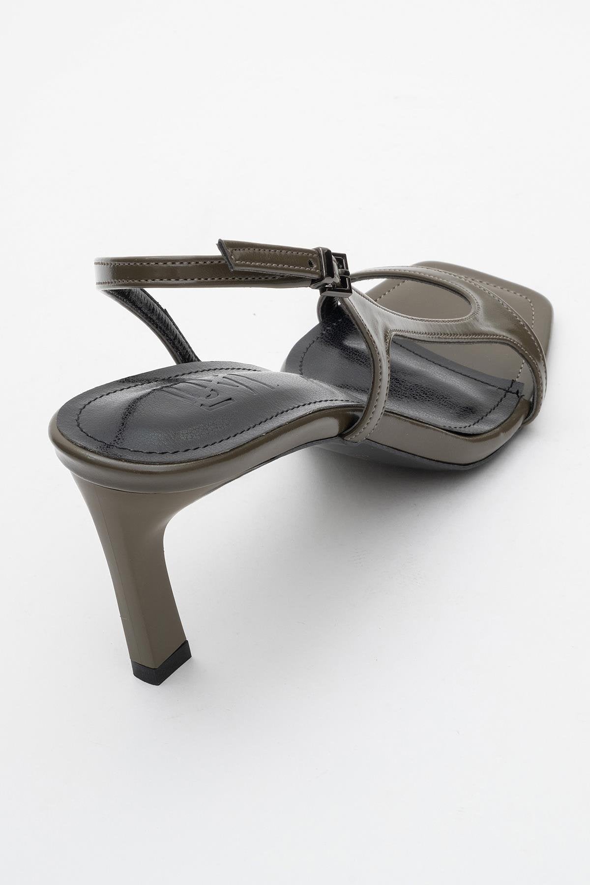 Melby - Khaki Heeled Shoe – back view showing leather, Vowalisse
