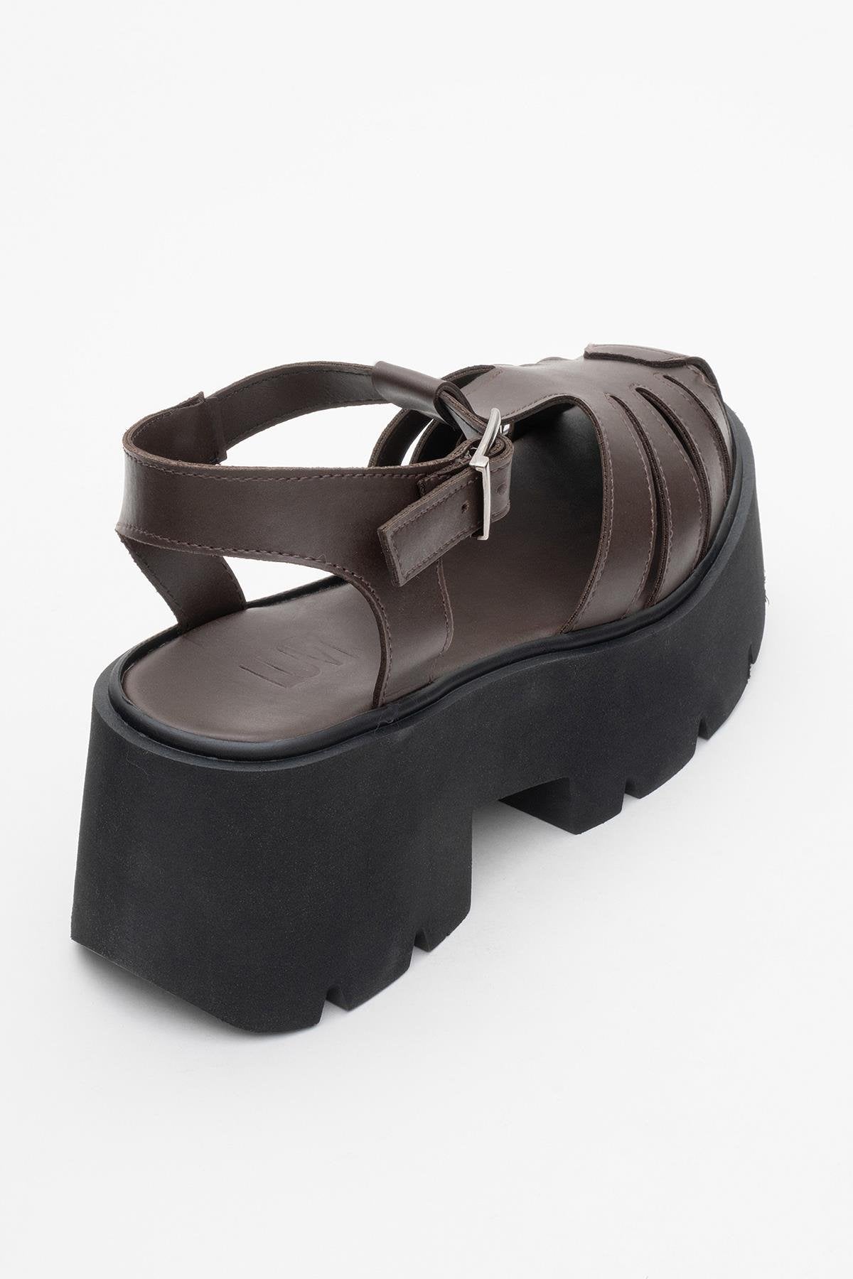 Verua - Brown Platform Sandal – back view showing leather, Vowalisse