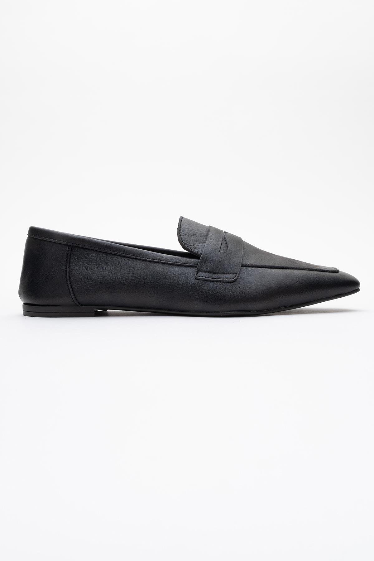 Morne - Black Leather Loafers – top view showing leather, black, Vowalisse