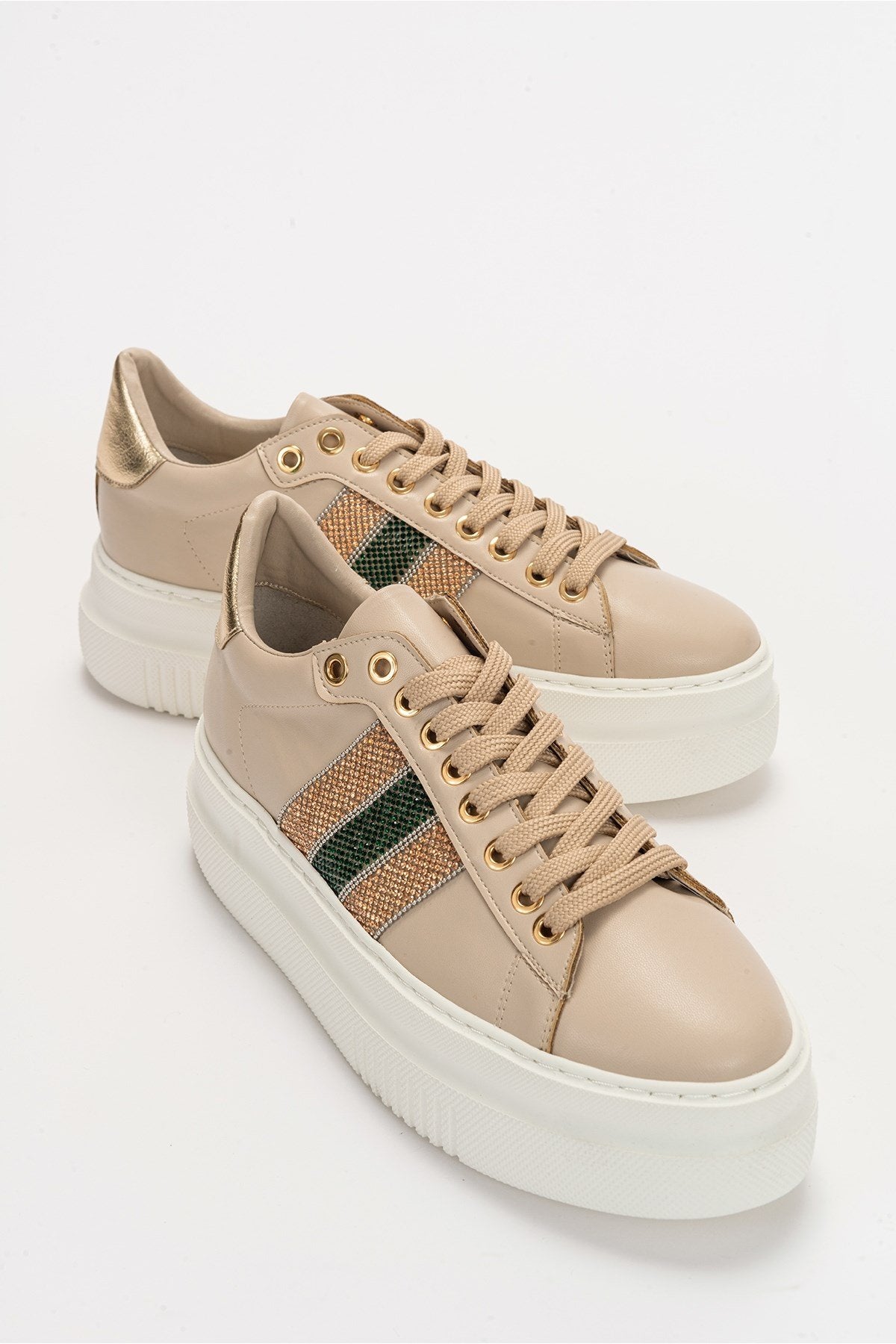 Nuno - Taupe Sneaker – front three-quarter view showing leather, Vowalisse