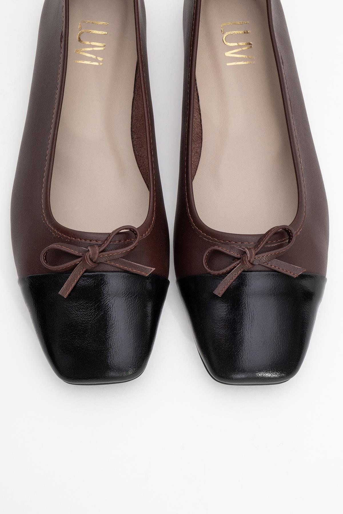 Romy - Brown-Black Genuine Leather Ballet Flat – side view showing leather, black, Vowalisse