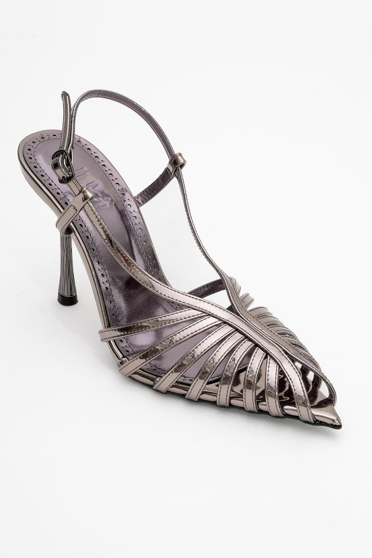 Leaf - Platinum Mirror High Heel Pump – detail view showing leather, Vowalisse