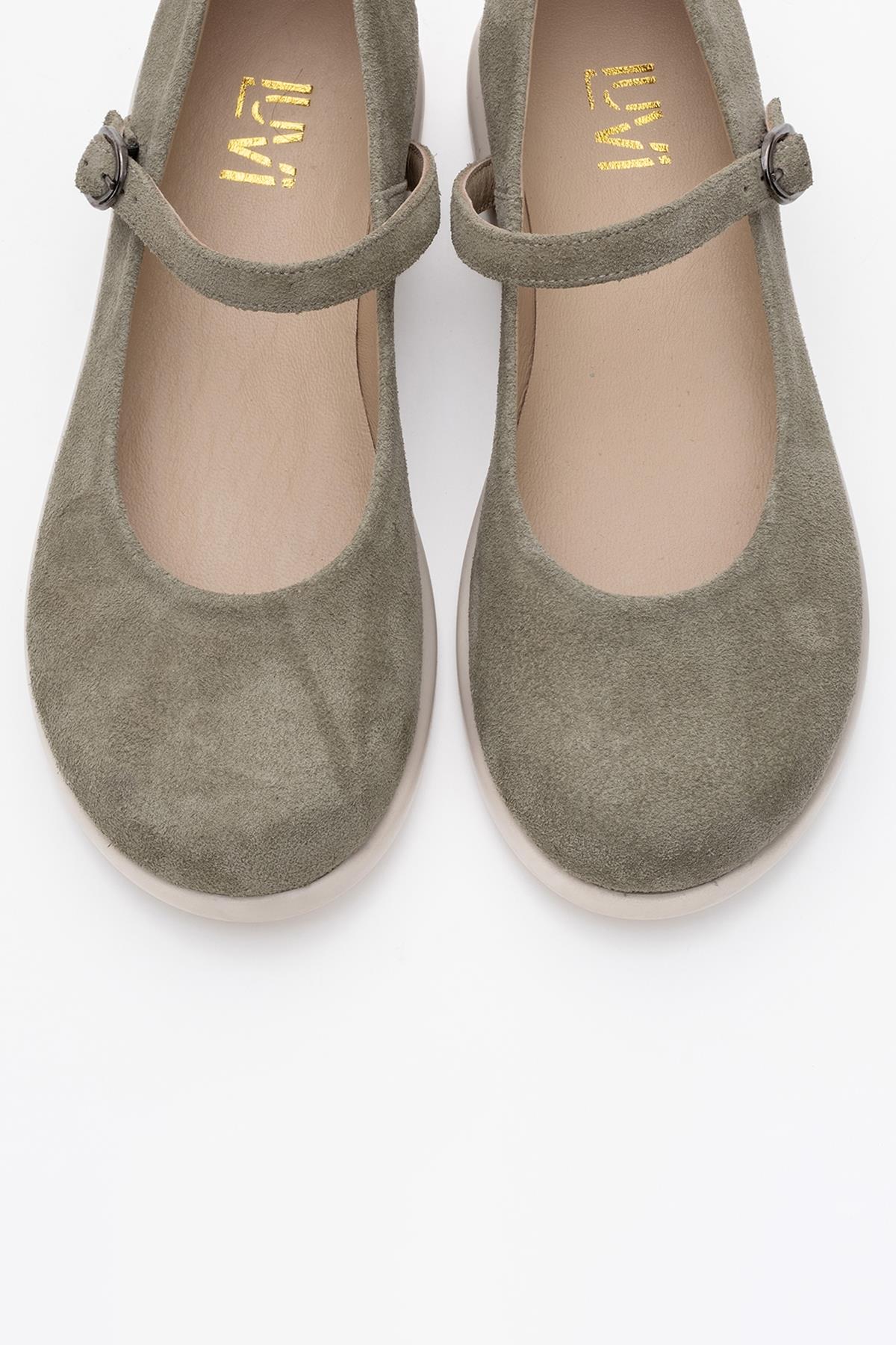 Anisa - Green Genuine Leather Ballet Flat – side view showing leather, green, Vowalisse