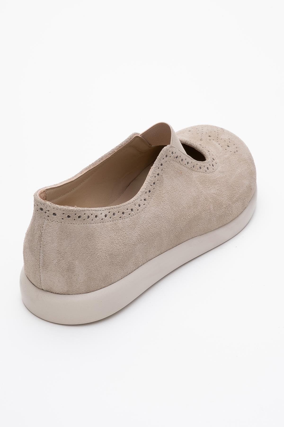 CHELLE Beige Suede Elastic Leather Flat – back view showing leather, suede, Vowalisse