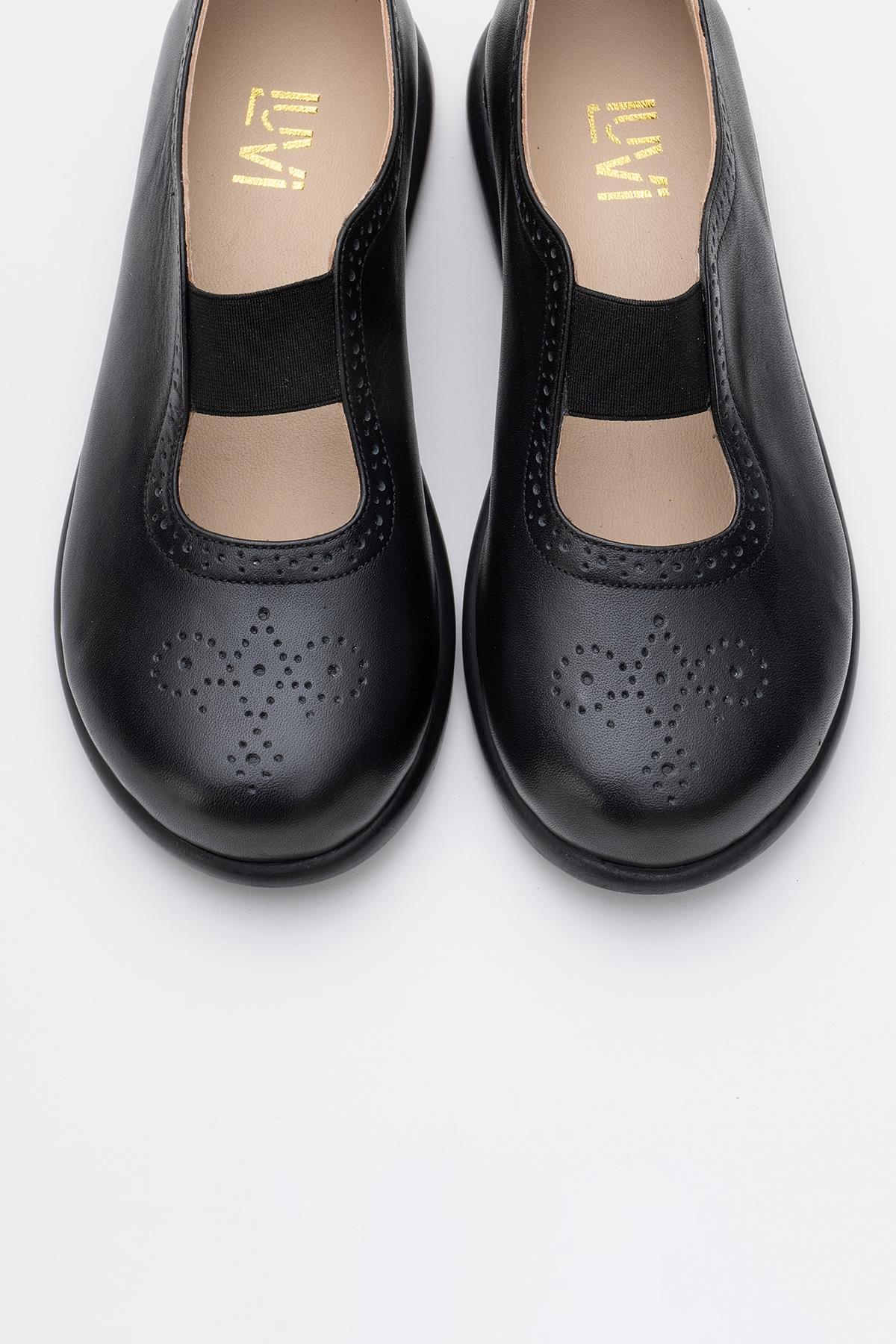 CHELLE Black Elastic Leather Flat – side view showing leather, black, Vowalisse