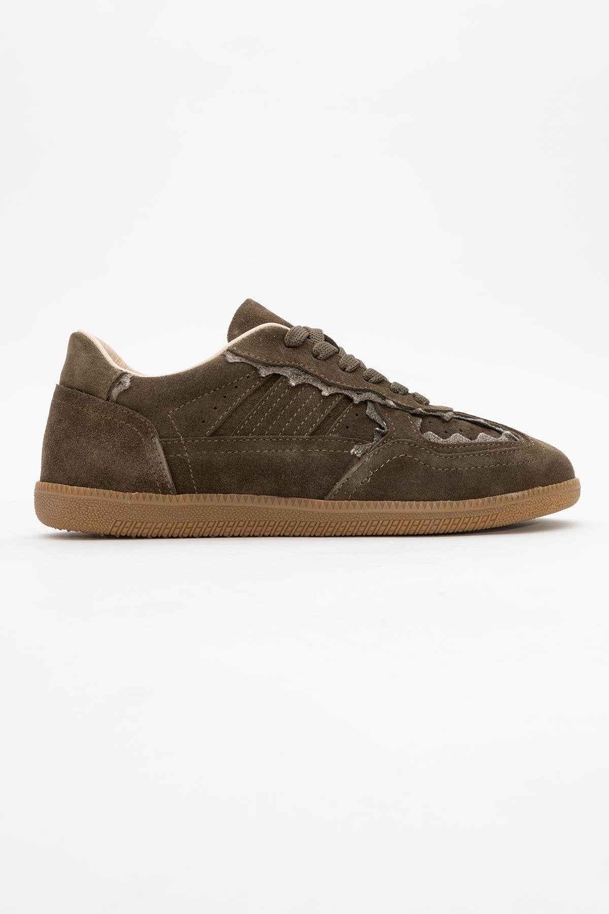 Shiva - Emerald Green Suede Leather Sneakers – top view showing leather, suede, green, Vowalisse