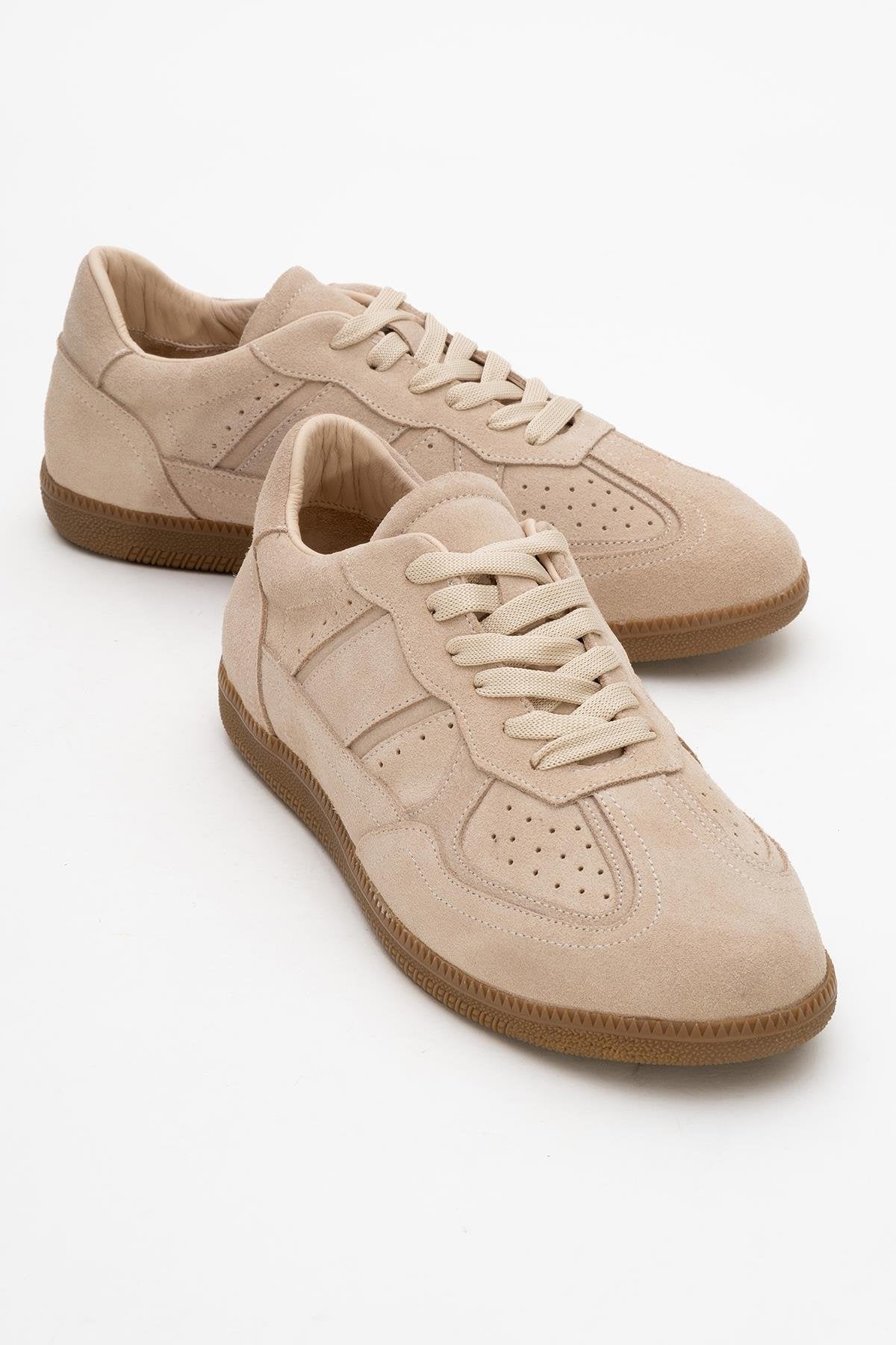 Aurel - Beige Suede Leather Sneakers – front three-quarter view showing lace, leather, suede, Vowalisse