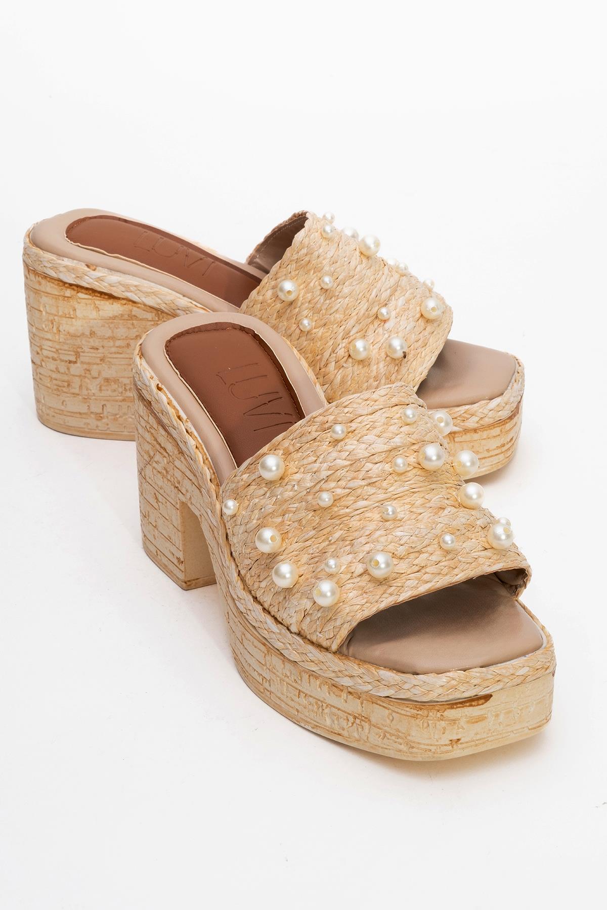 Rayne - Beige Straw Pearl Platform Heel Mule – front three-quarter view showing pearl, leather, Vowalisse