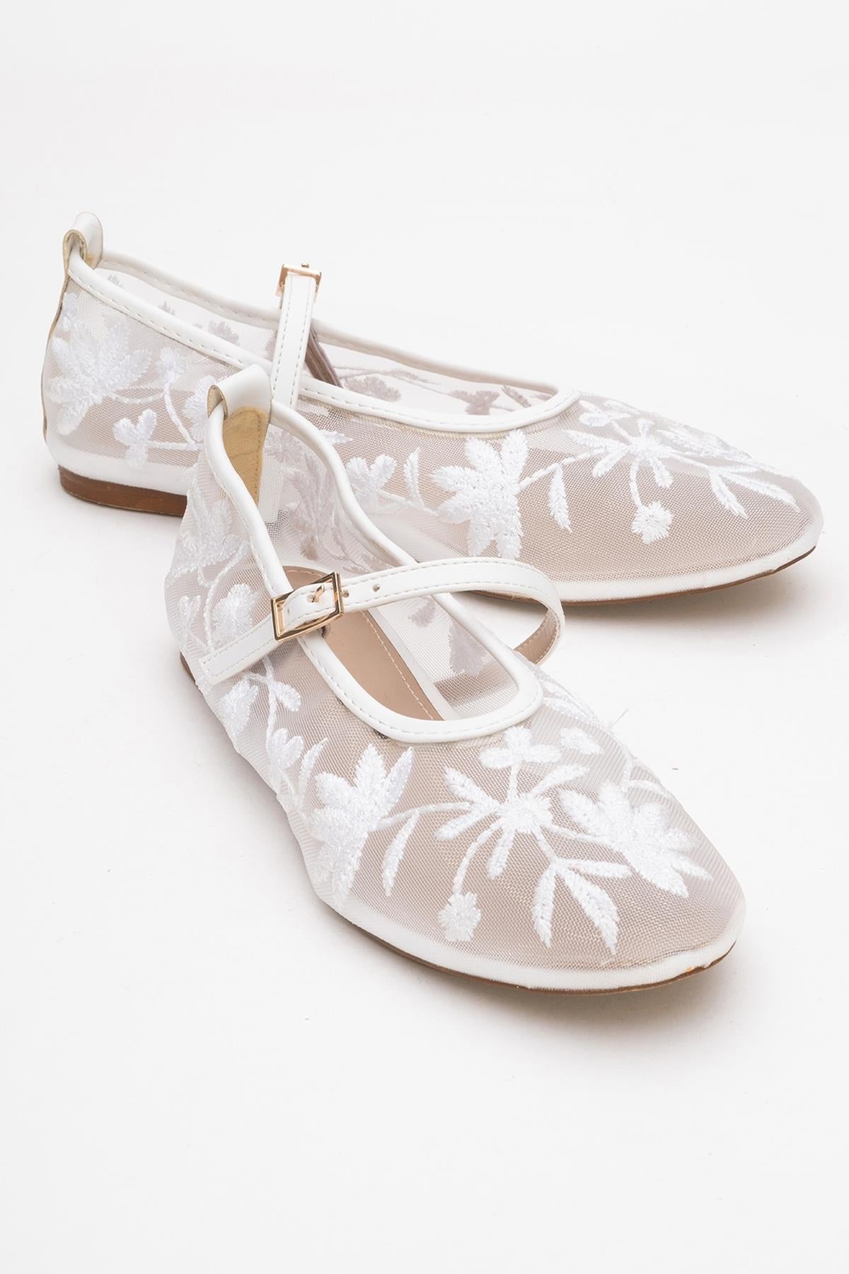 Juny White Mesh Floral Embroidery Ballet Flat – front three-quarter view showing leather, mesh, white, Vowalisse
