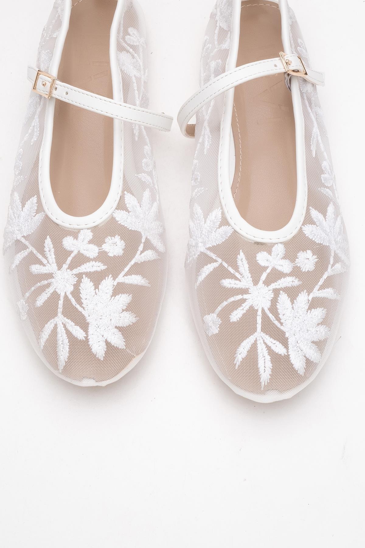 Juny White Mesh Floral Embroidery Ballet Flat – side view showing leather, mesh, white, Vowalisse