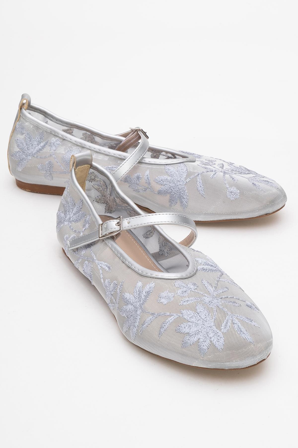 Juny Gray Mesh Floral Embroidery Ballet Flat – front three-quarter view showing leather, mesh, red, Vowalisse