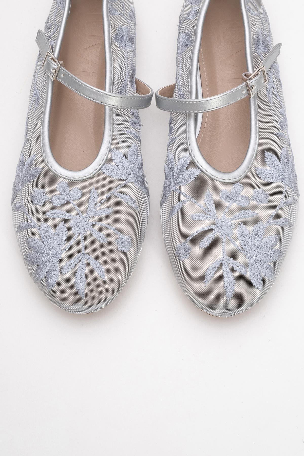 Juny Gray Mesh Floral Embroidery Ballet Flat – side view showing leather, mesh, red, Vowalisse