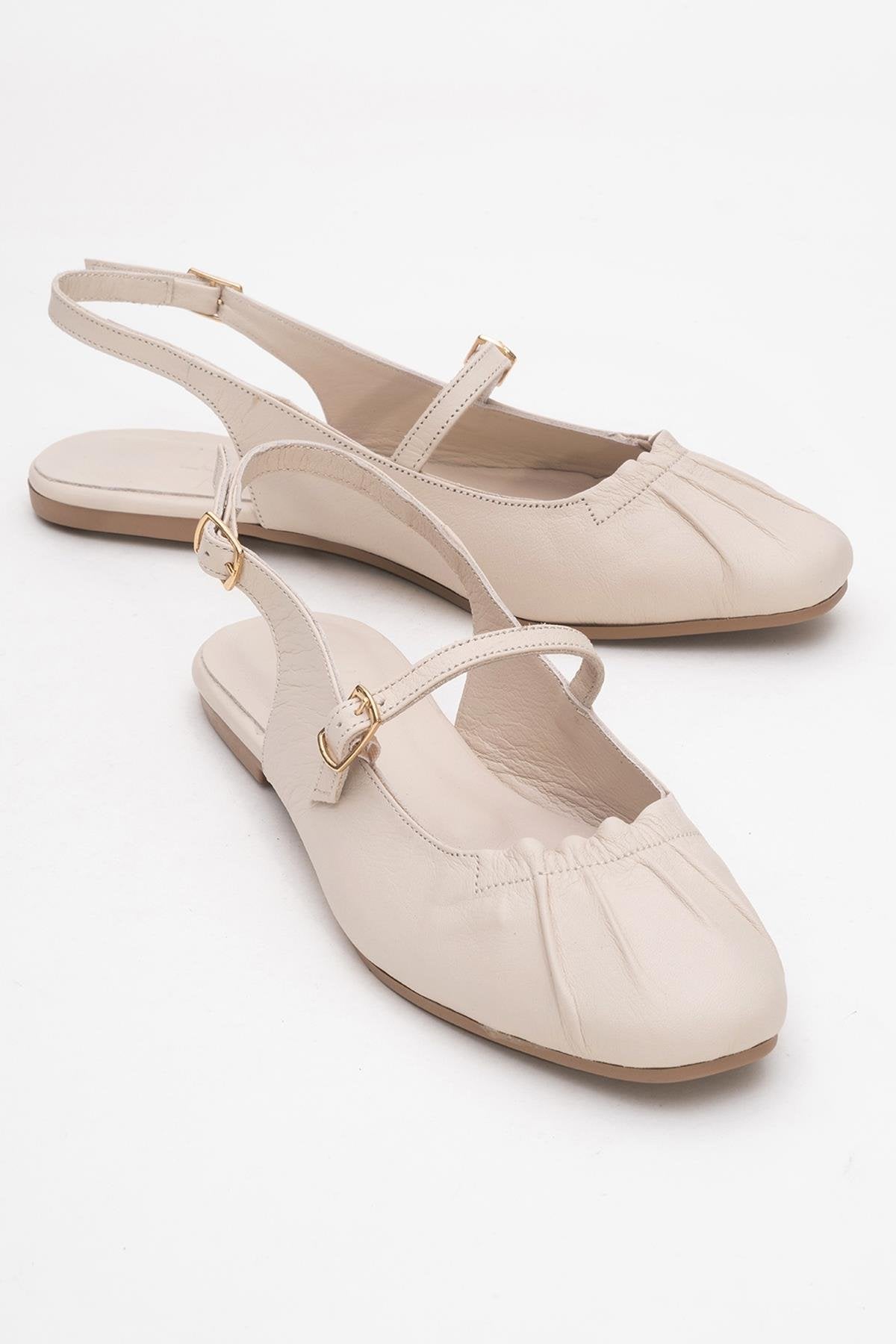 BRITNEY Beige Leather Closed-Toe Sandal – front three-quarter view showing leather, red, Vowalisse