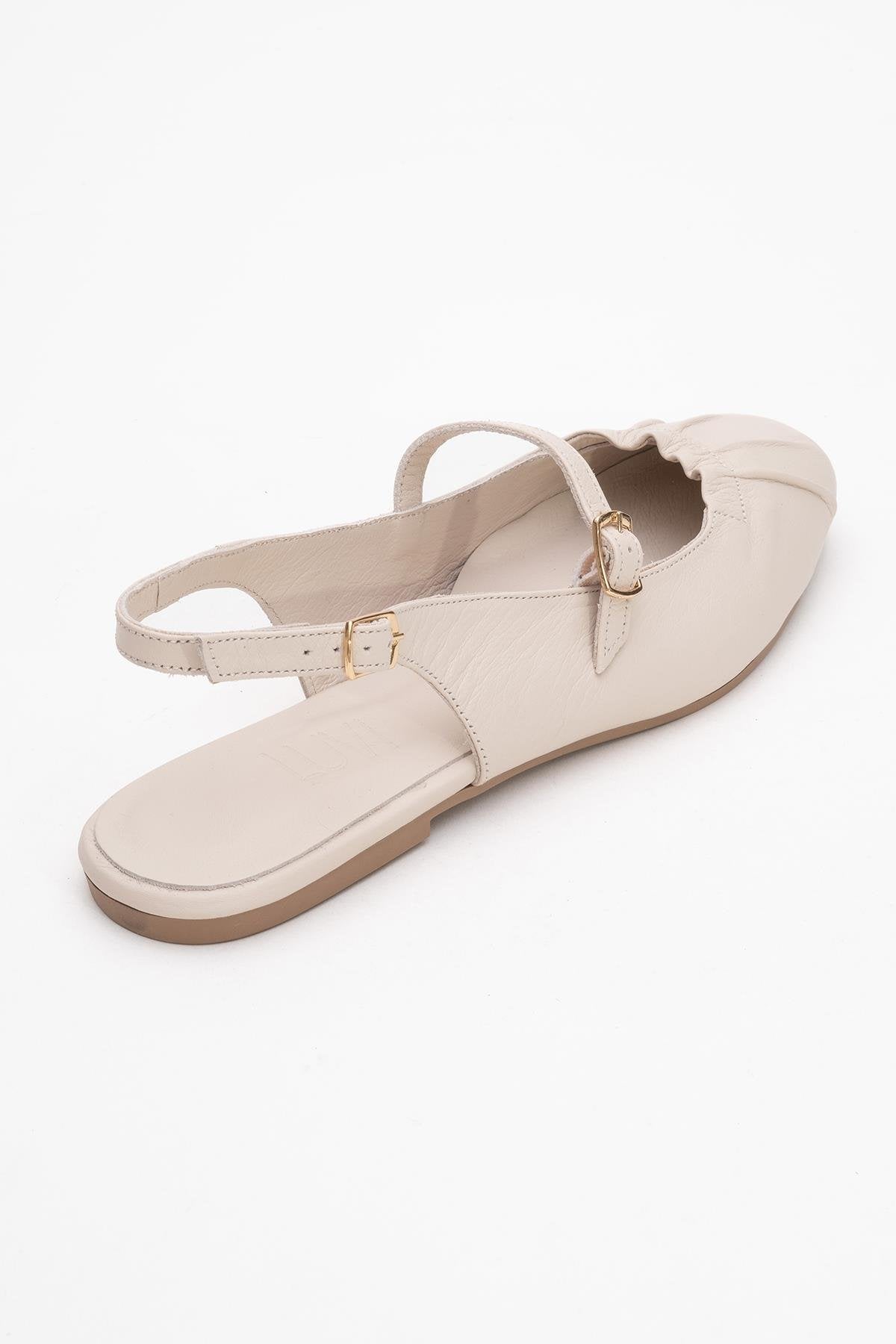 BRITNEY Beige Leather Closed-Toe Sandal – back view showing leather, red, Vowalisse