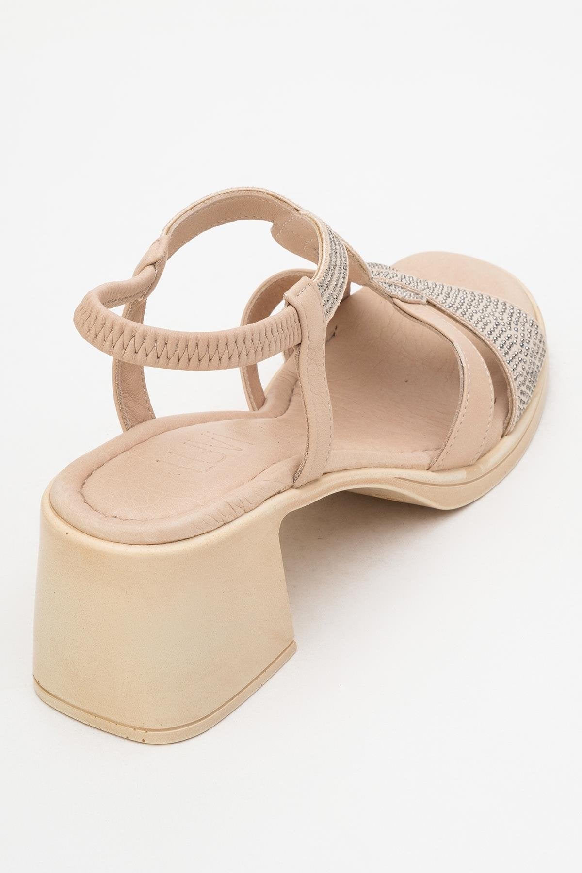 Dolen Beige Leather Chunky Sandal – back view showing leather, red, Vowalisse