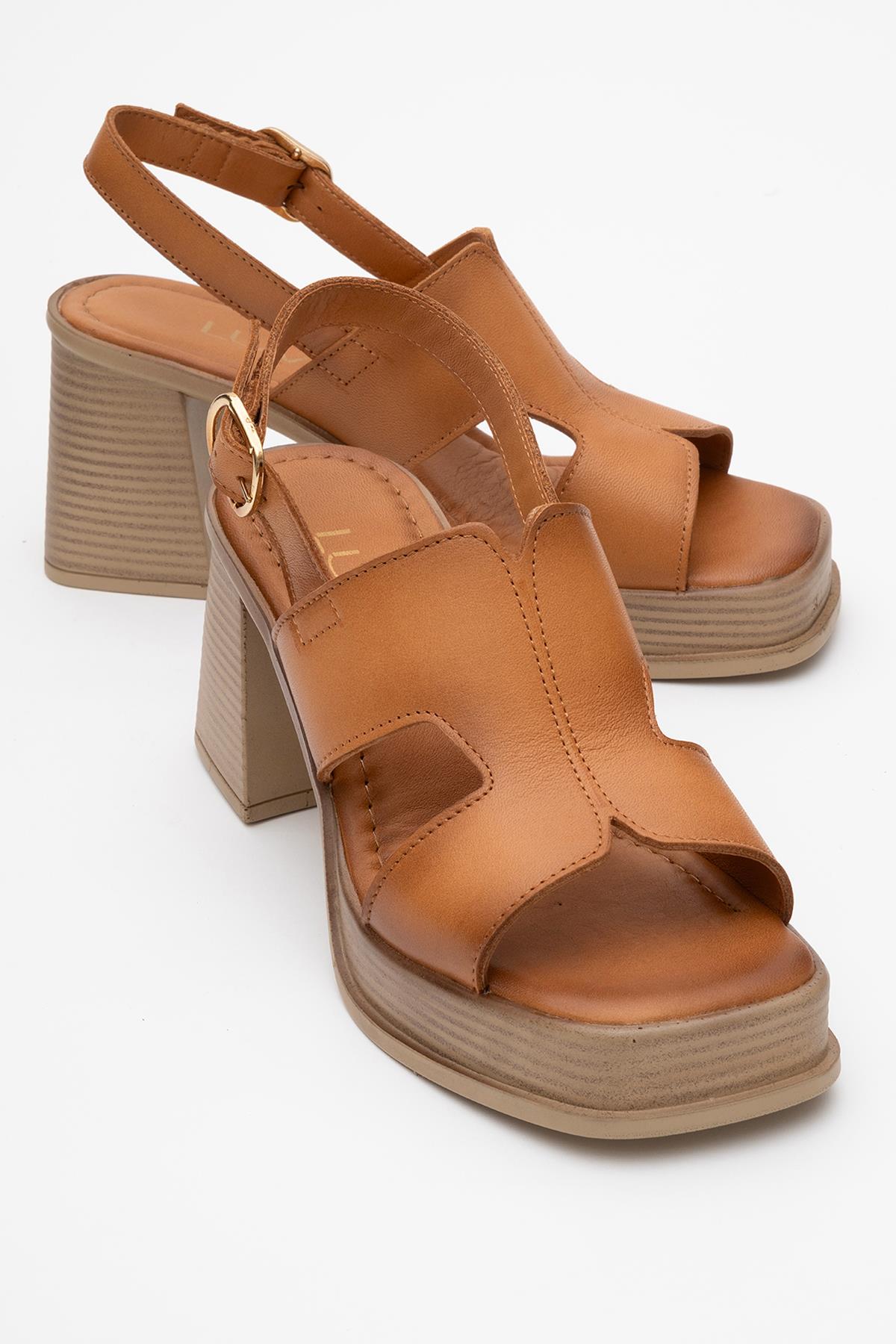Zennia - Cognac Brown Leather Platform Sandal – front three-quarter view showing leather, Vowalisse