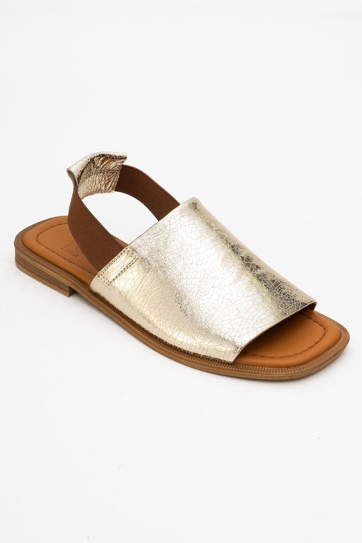Fuela - Gold Leather Sandals – detail view showing leather, gold, Vowalisse