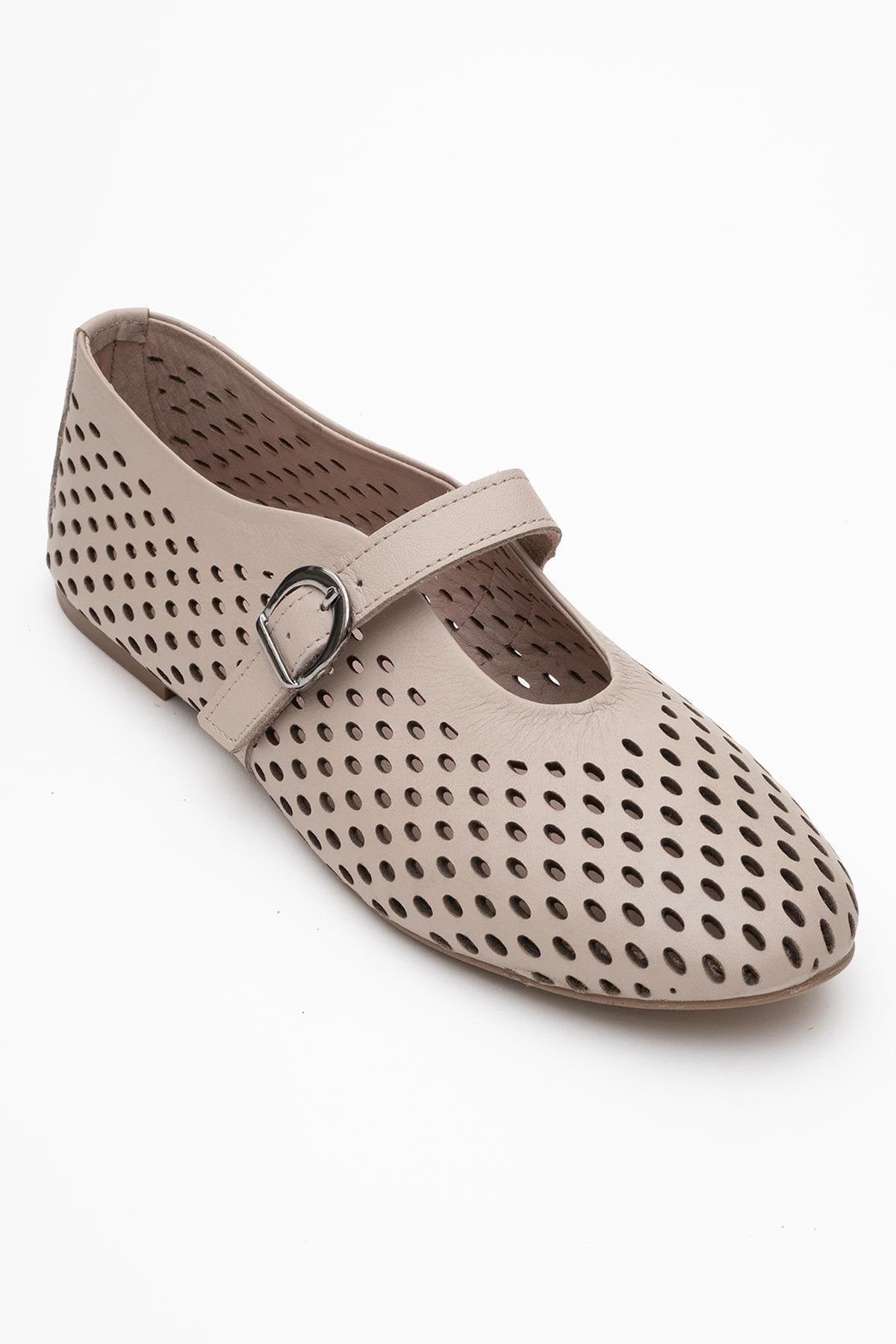 Arian Cream Beige Leather Ballet Flat – detail view showing leather, red, Vowalisse
