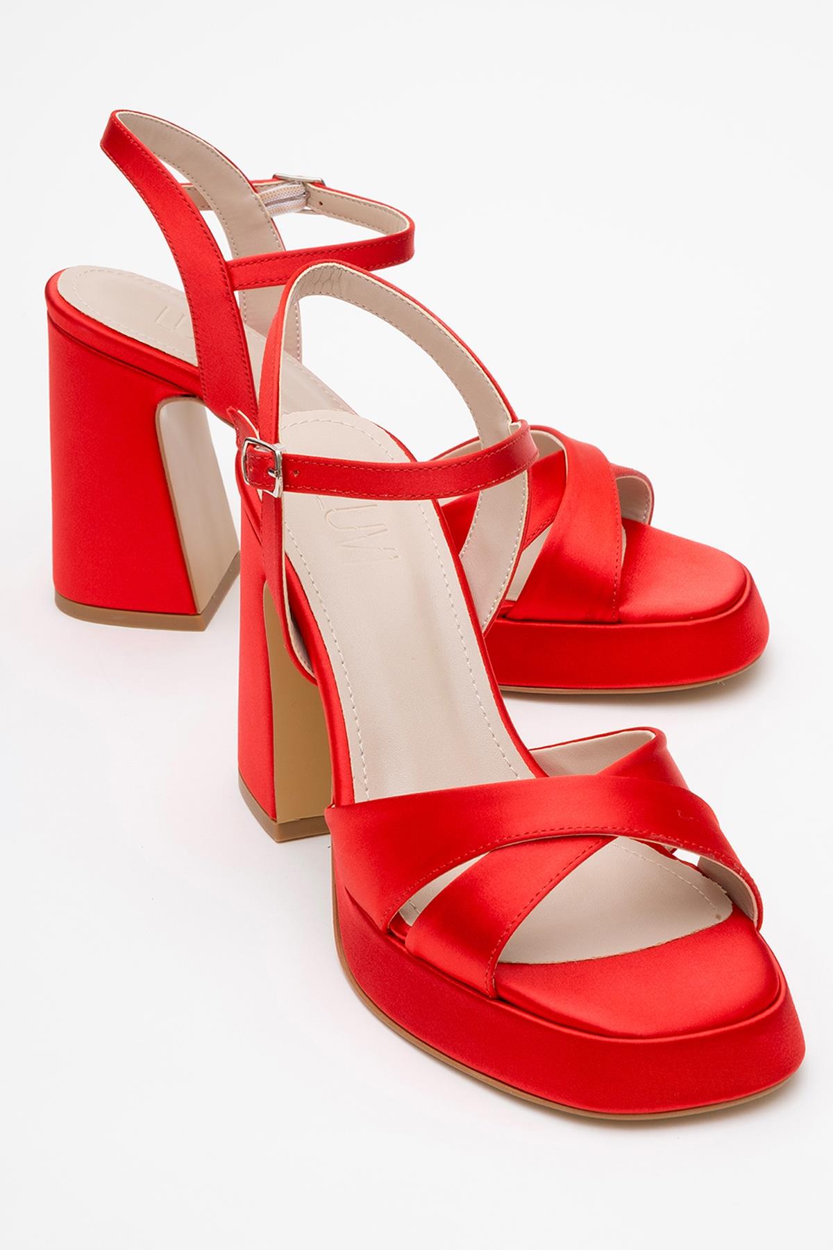 Lello - Red Satin Platform Heel Shoe – front three-quarter view showing satin, leather, red, Vowalisse