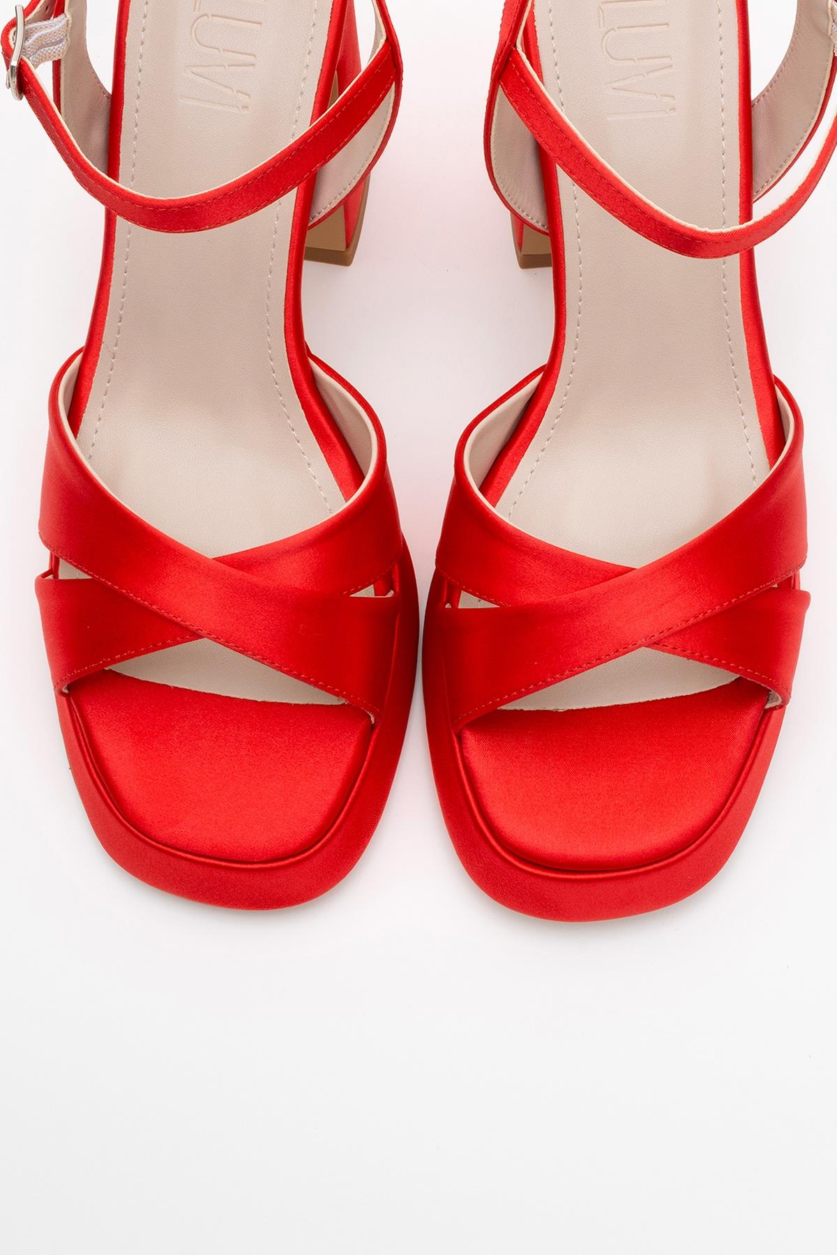 Lello - Red Satin Platform Heel Shoe – side view showing satin, leather, red, Vowalisse
