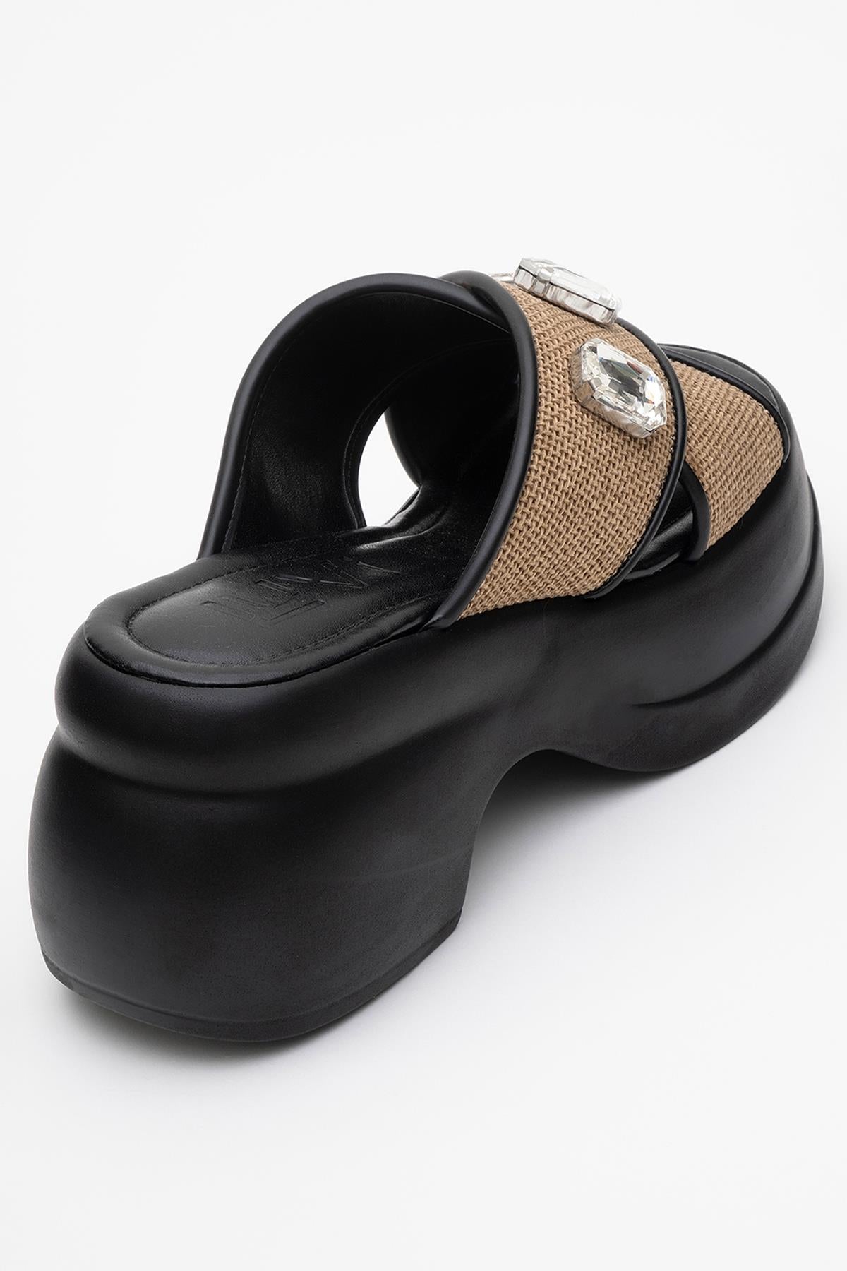 Giev - Black Woven Platform Mule – back view showing leather, black, Vowalisse