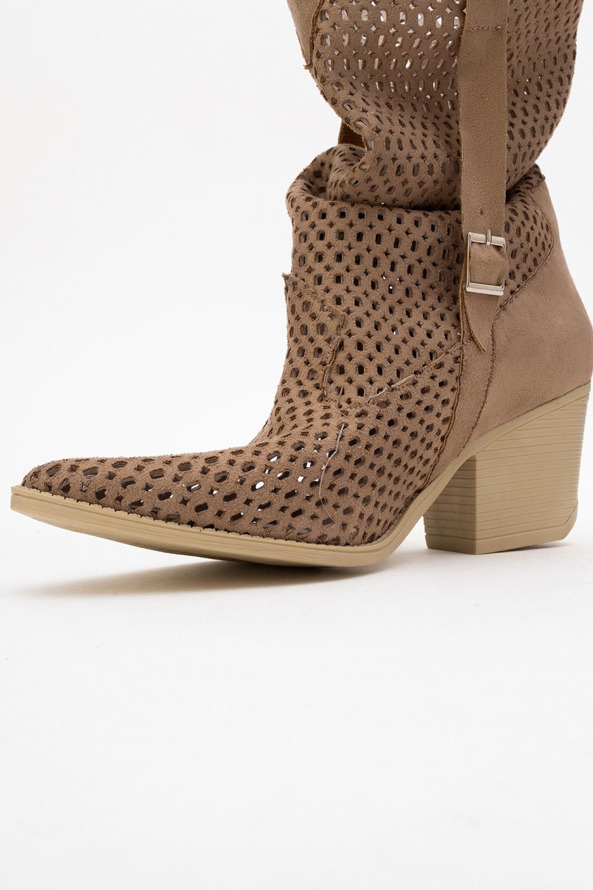 Larry Dark Beige Elasticated Block Heel Boot – sole view showing leather, red, Vowalisse