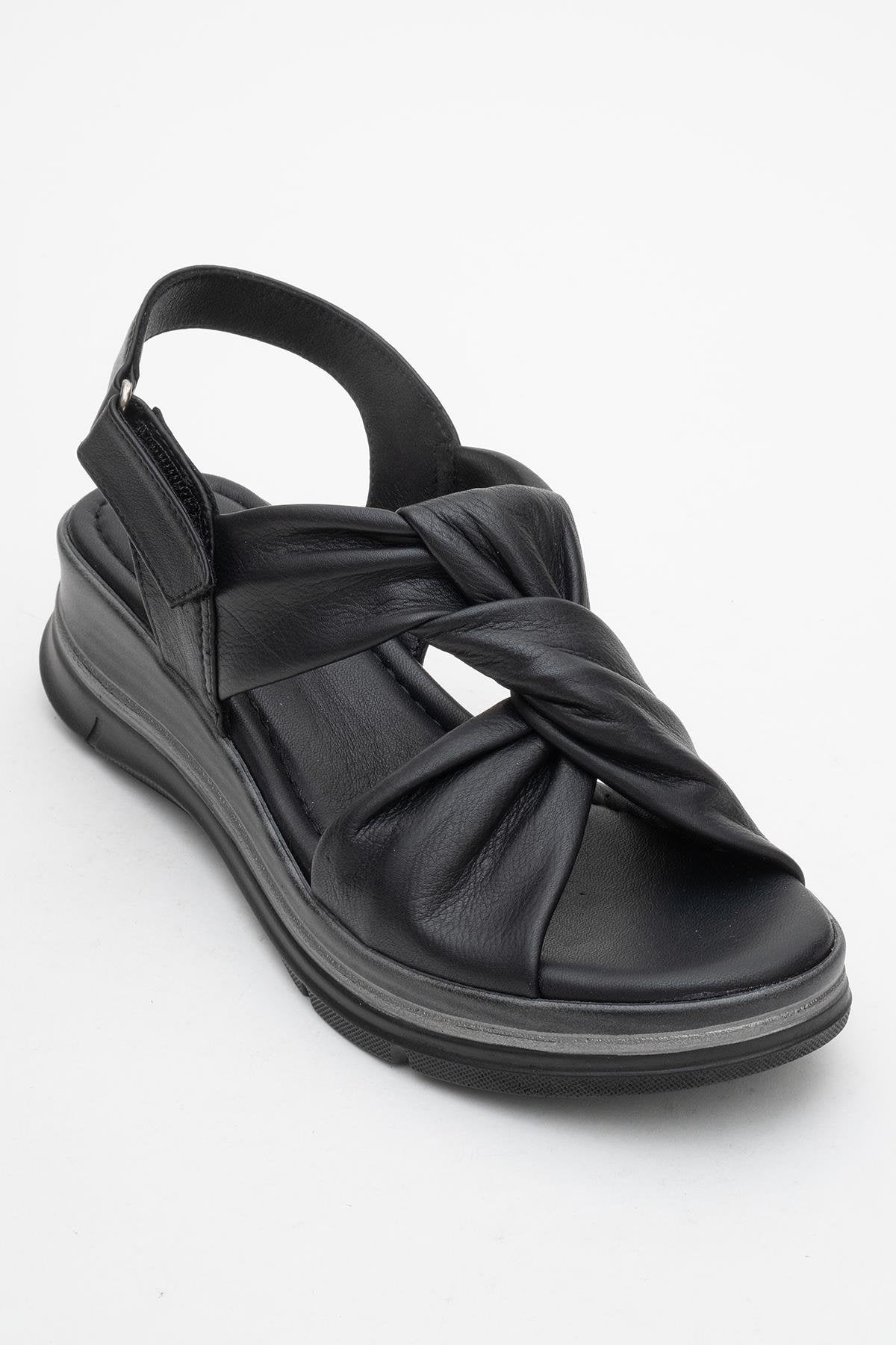 Oara - Black Leather Sandal – detail view showing leather, black, Vowalisse