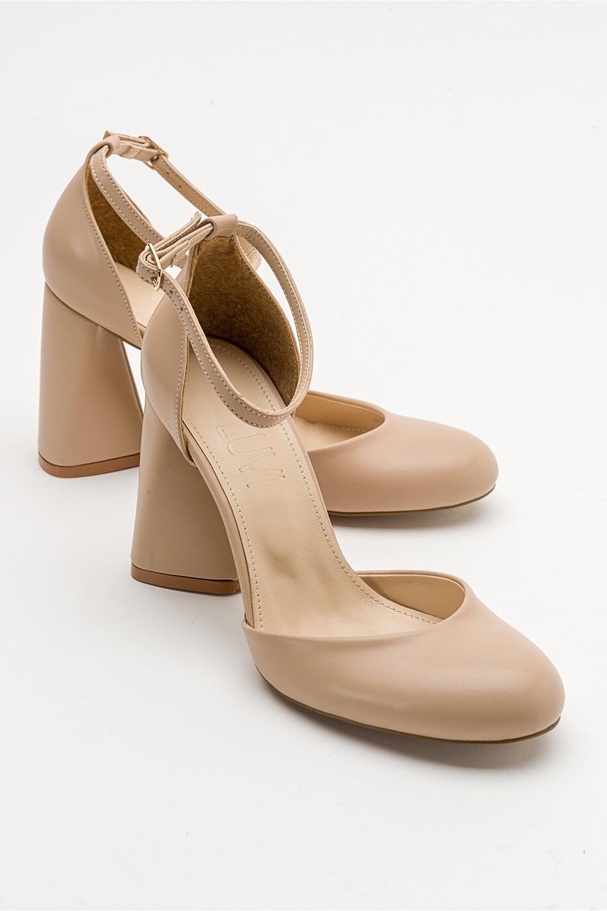 Oslo - Beige Heeled Shoe – front three-quarter view showing leather, Vowalisse