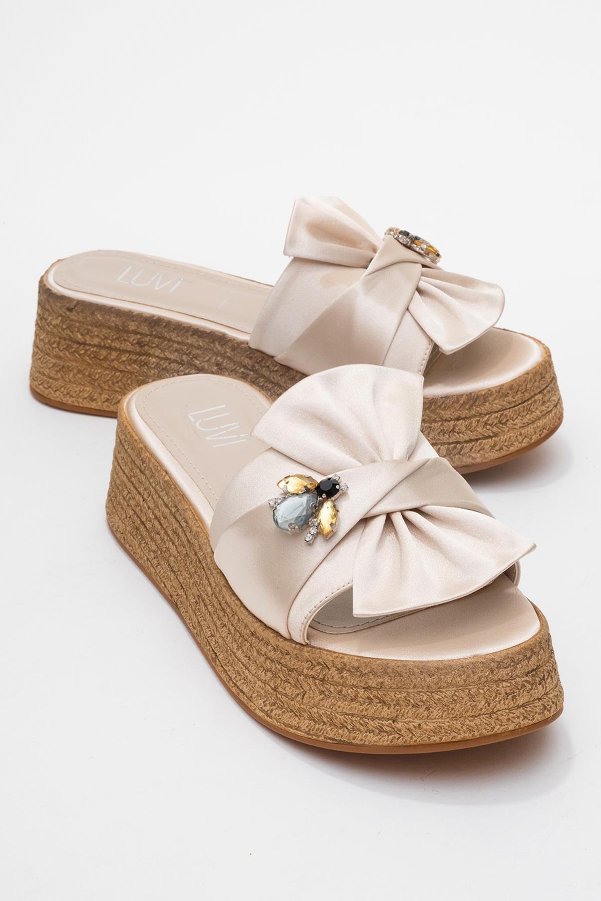 Shara Beige Satin Bow & Bee Buckle Platform Sandal – front three-quarter view showing bow, satin, leather, Vowalisse