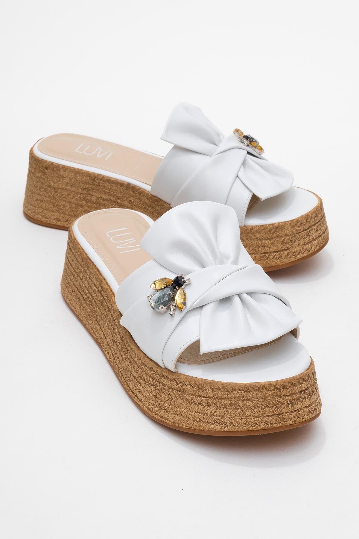 Shara White Bow & Bee Buckle Platform Sandal – front three-quarter view showing bow, leather, white, Vowalisse