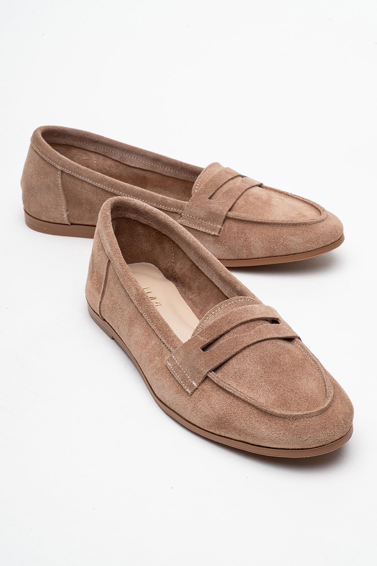 Dorothy - Light Brown Suede Leather Loafers – front three-quarter view showing leather, suede, Vowalisse