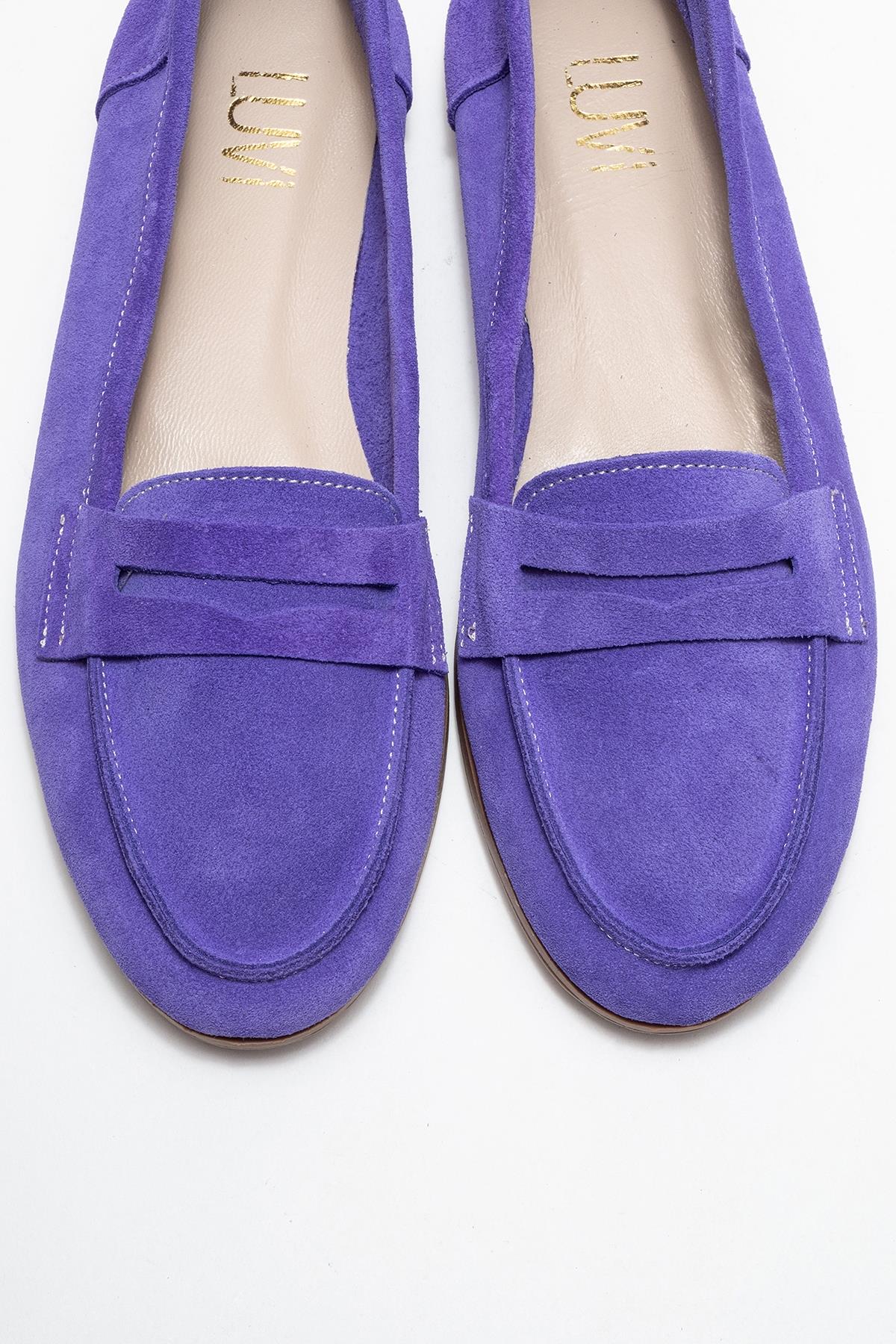 F02 - Lilac Suede Genuine Leather Loafer – side view showing leather, suede, Vowalisse