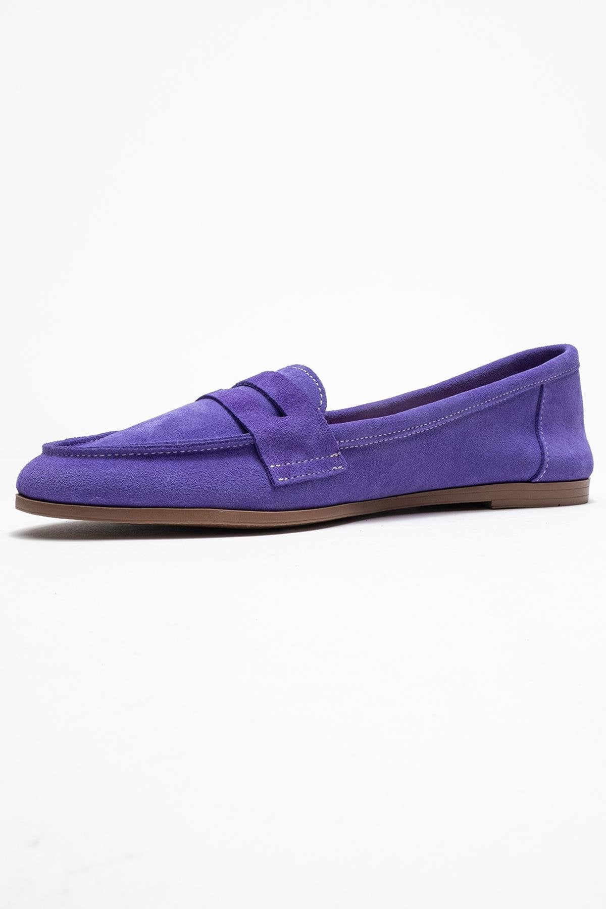 F02 - Lilac Suede Genuine Leather Loafer – heel view showing leather, suede, Vowalisse