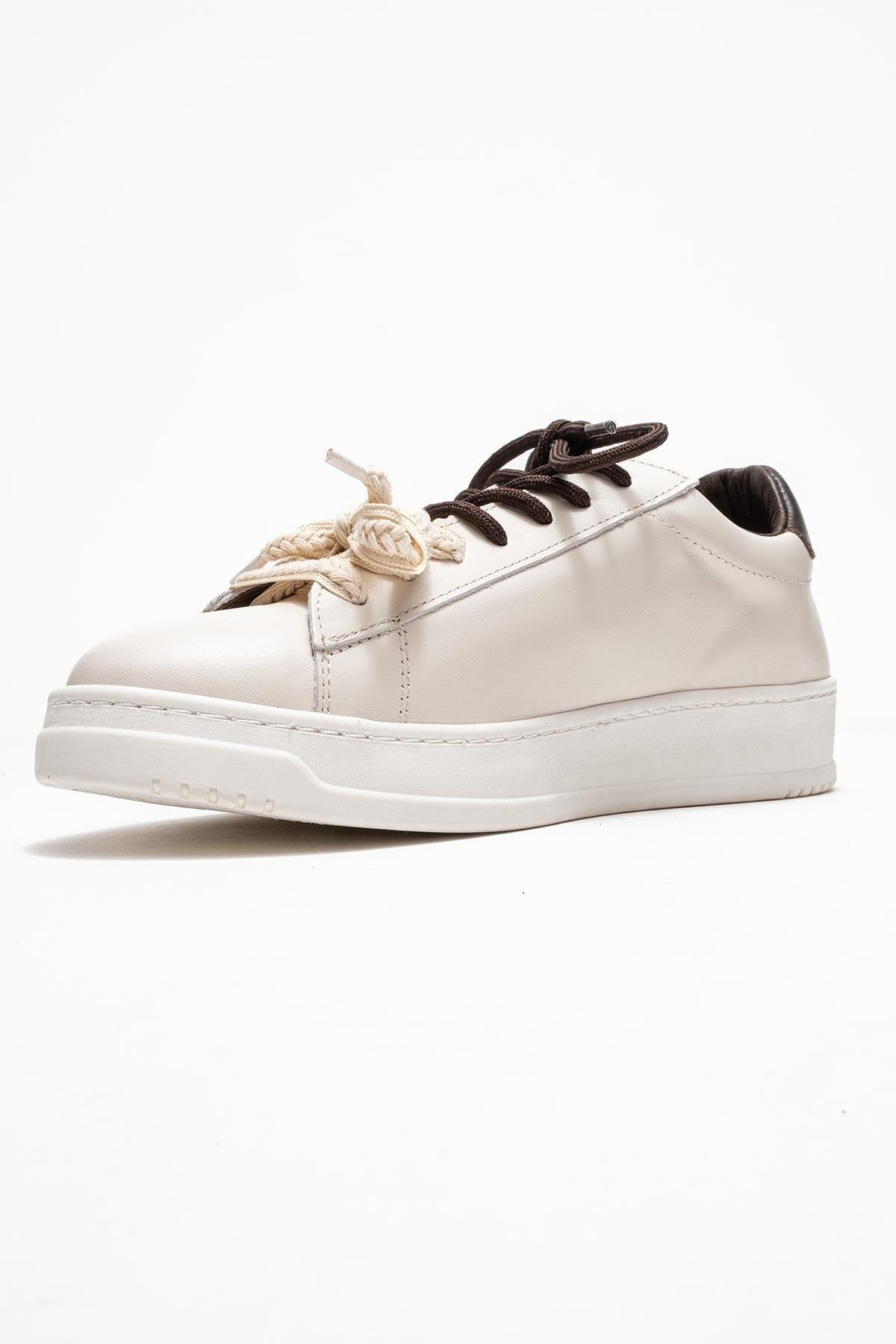 Warron - Ecru Brown Genuine Leather Sneaker – heel view showing leather, Vowalisse