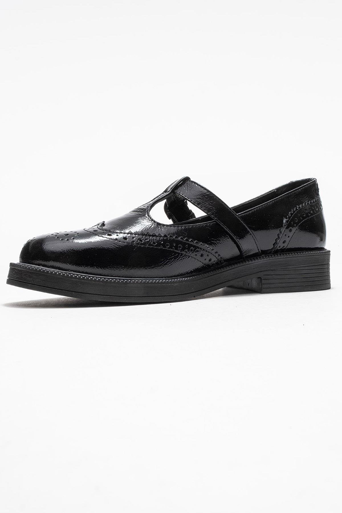 Janney - Black Patent Genuine Leather Banded Loafer – heel view showing leather, black, red, Vowalisse