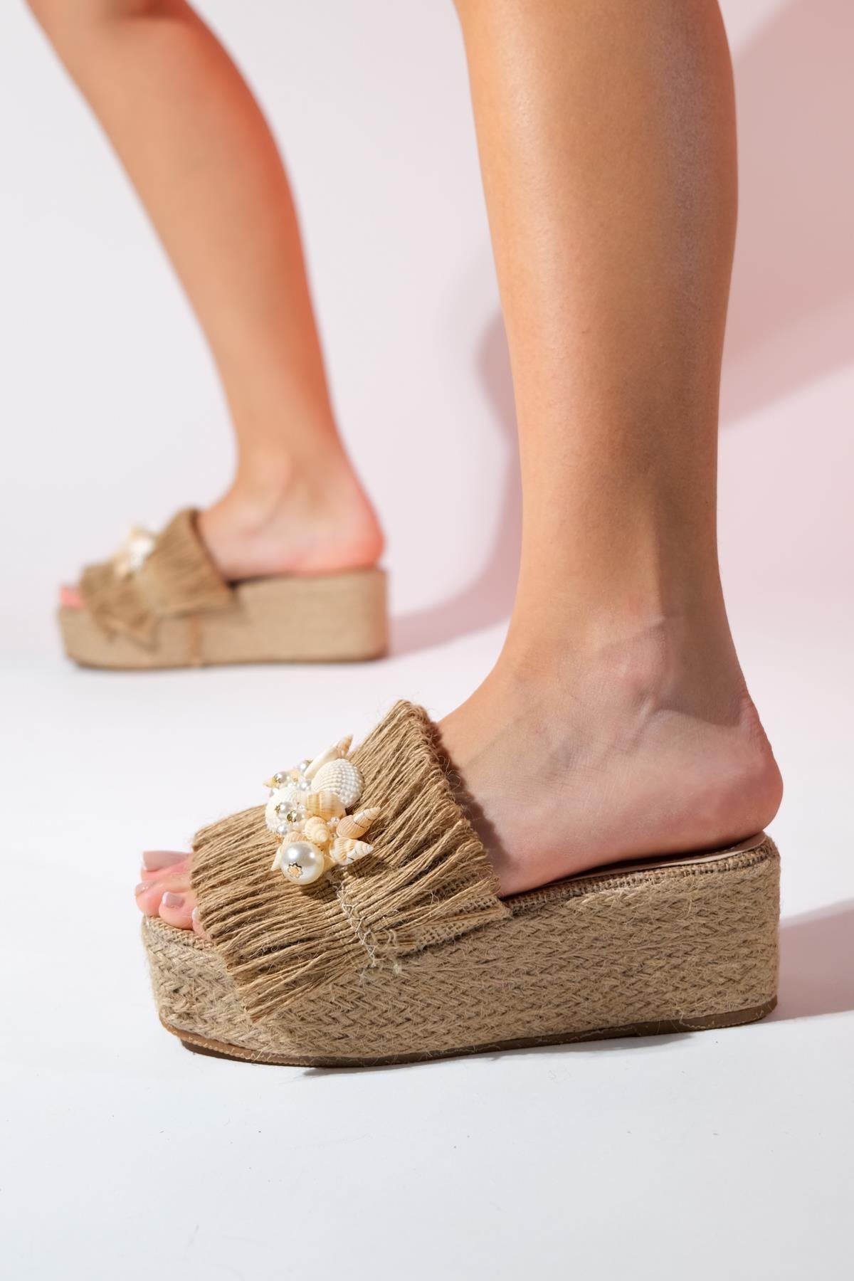 DION Brown Raffia Seashell Wedge Mules – sole view showing leather, Vowalisse