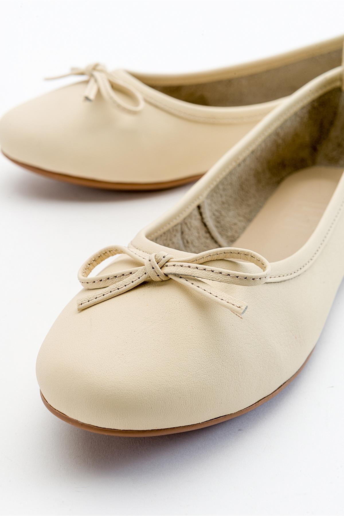 Florence - Beige Ballerina Flats – heel view showing bow, leather, suede, Vowalisse