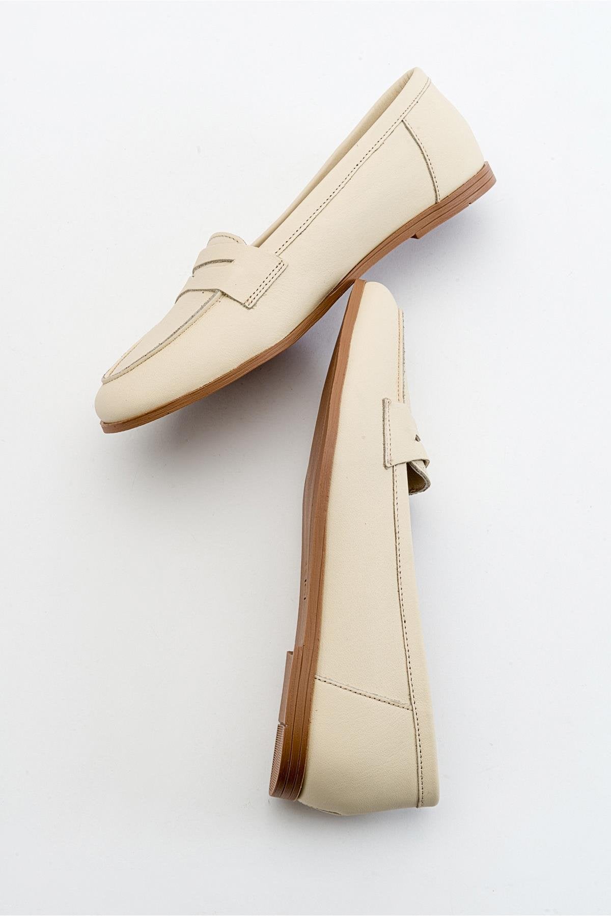 Dorothy - Light Beige Leather Loafers – back view showing leather, suede, Vowalisse