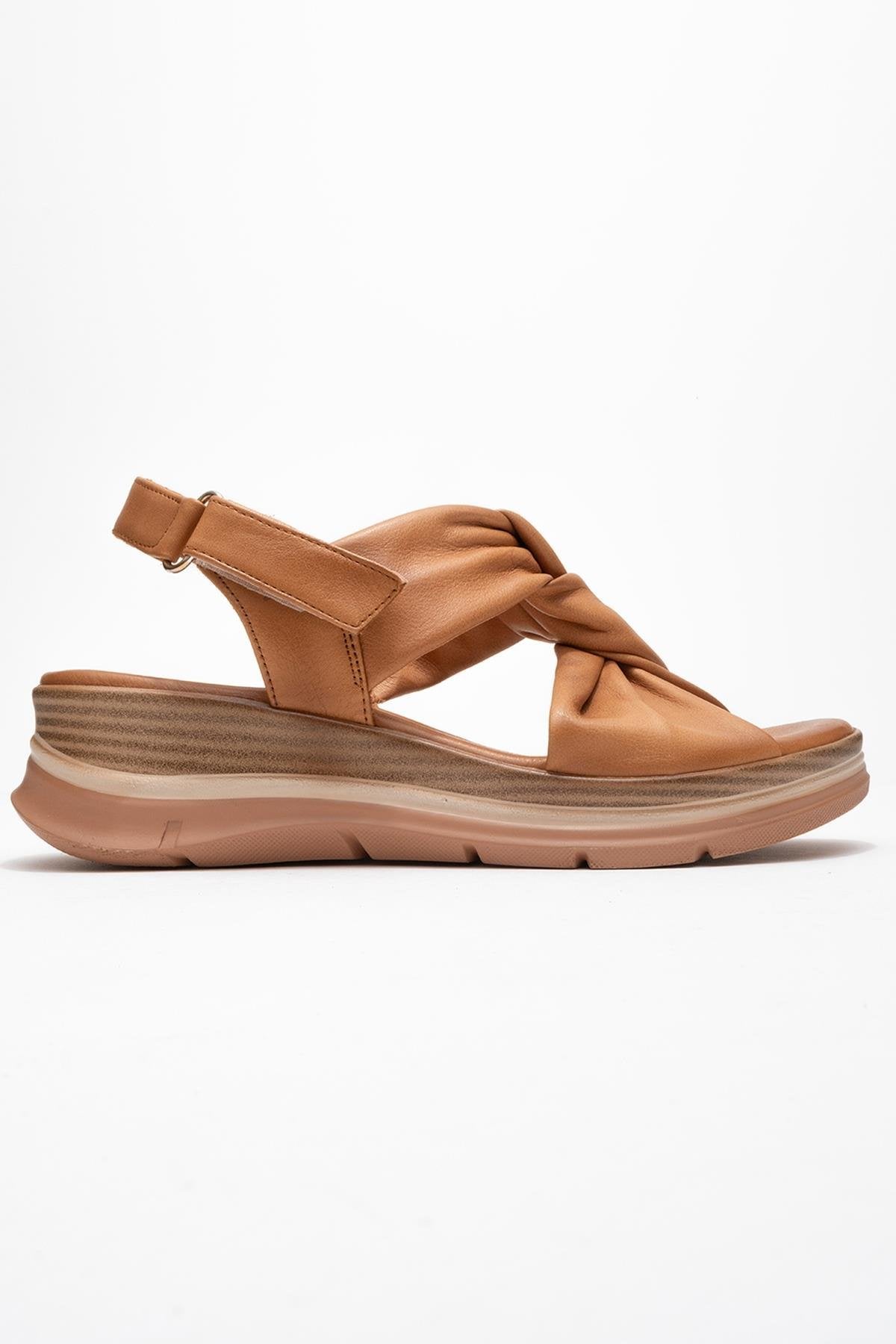 Oara - Cognac Brown Leather Sandal – top view showing leather, Vowalisse