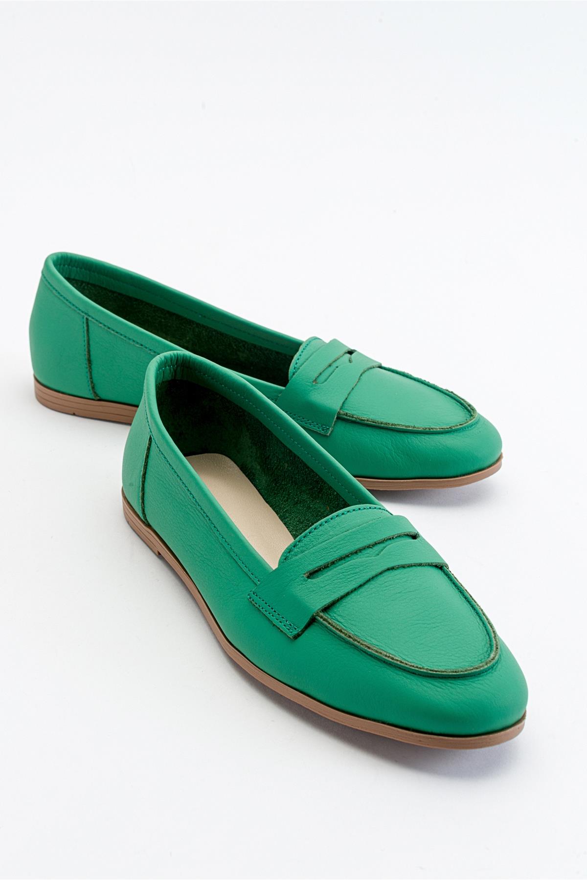 Dorothy - Green Leather Loafers – front three-quarter view showing leather, suede, green, Vowalisse