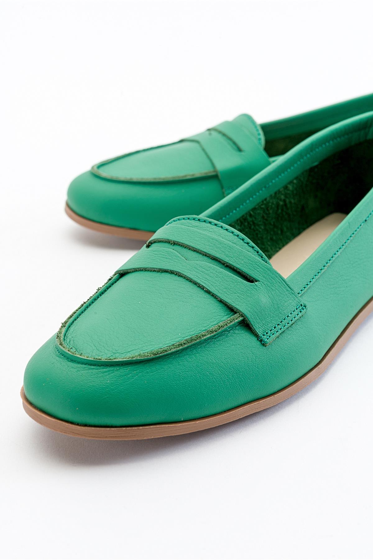 Dorothy - Green Leather Loafers – back view showing leather, suede, green, Vowalisse