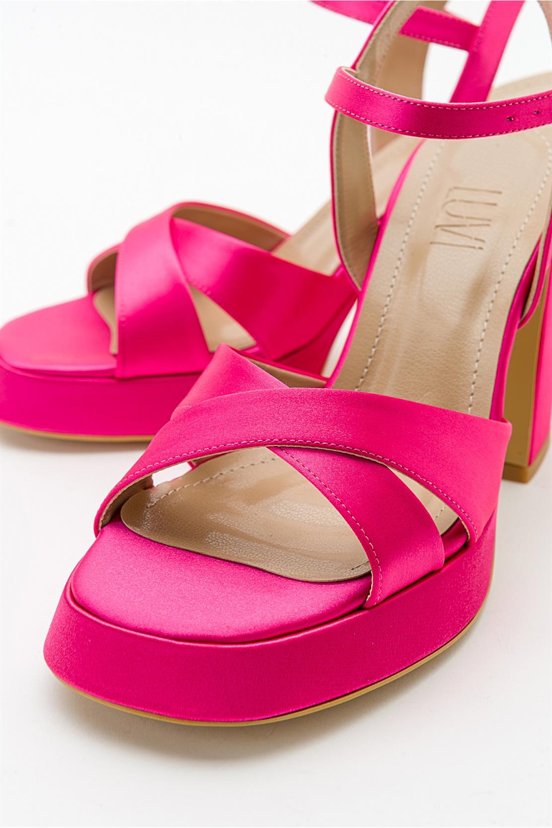 Lello - Fuchsia Satin Platform Heel – heel view showing satin, leather, Vowalisse