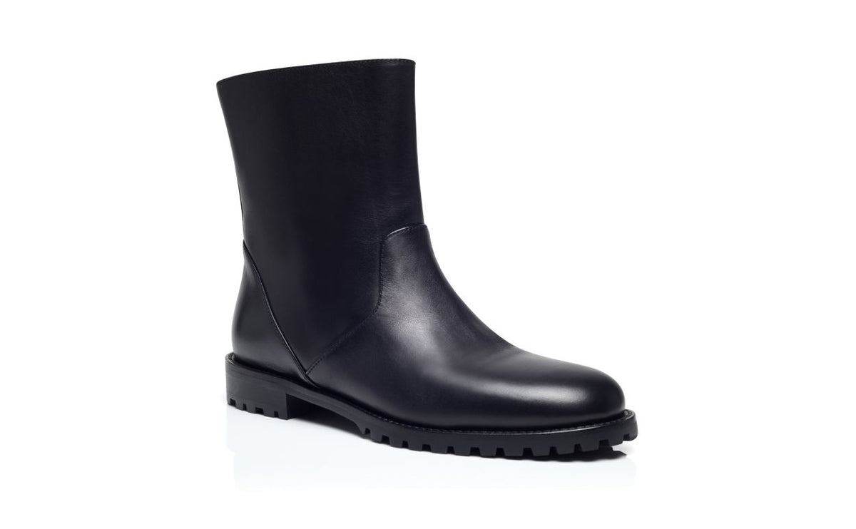 Lunette Lace Black Round Toe Ankle Boots – top view showing black round toe, Vowalisse